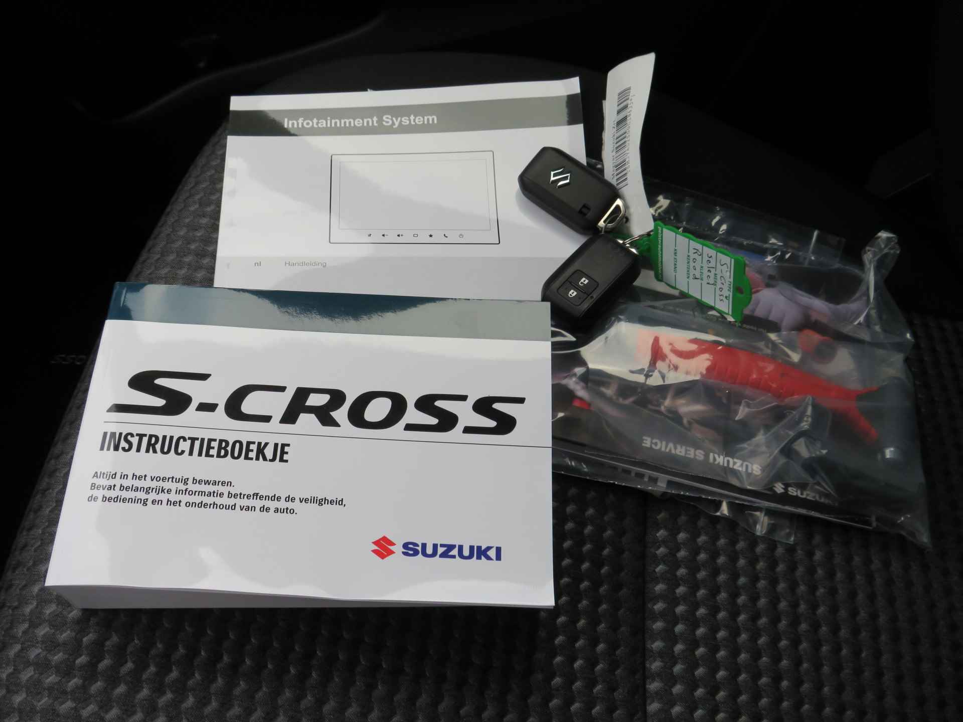 Suzuki S-Cross 1.4 Boosterjet Select Smart Hybrid, NIEUW, 6 JAAR GARANTIE! Navigatie, Keyless, Camera - 27/35