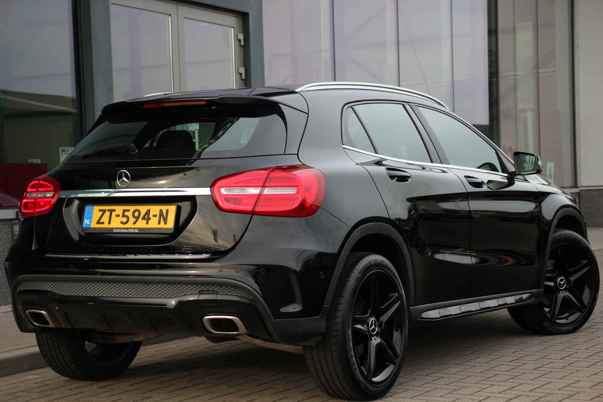 Mercedes-Benz GLA 200 Prestige AMG | 19'' - 10/27