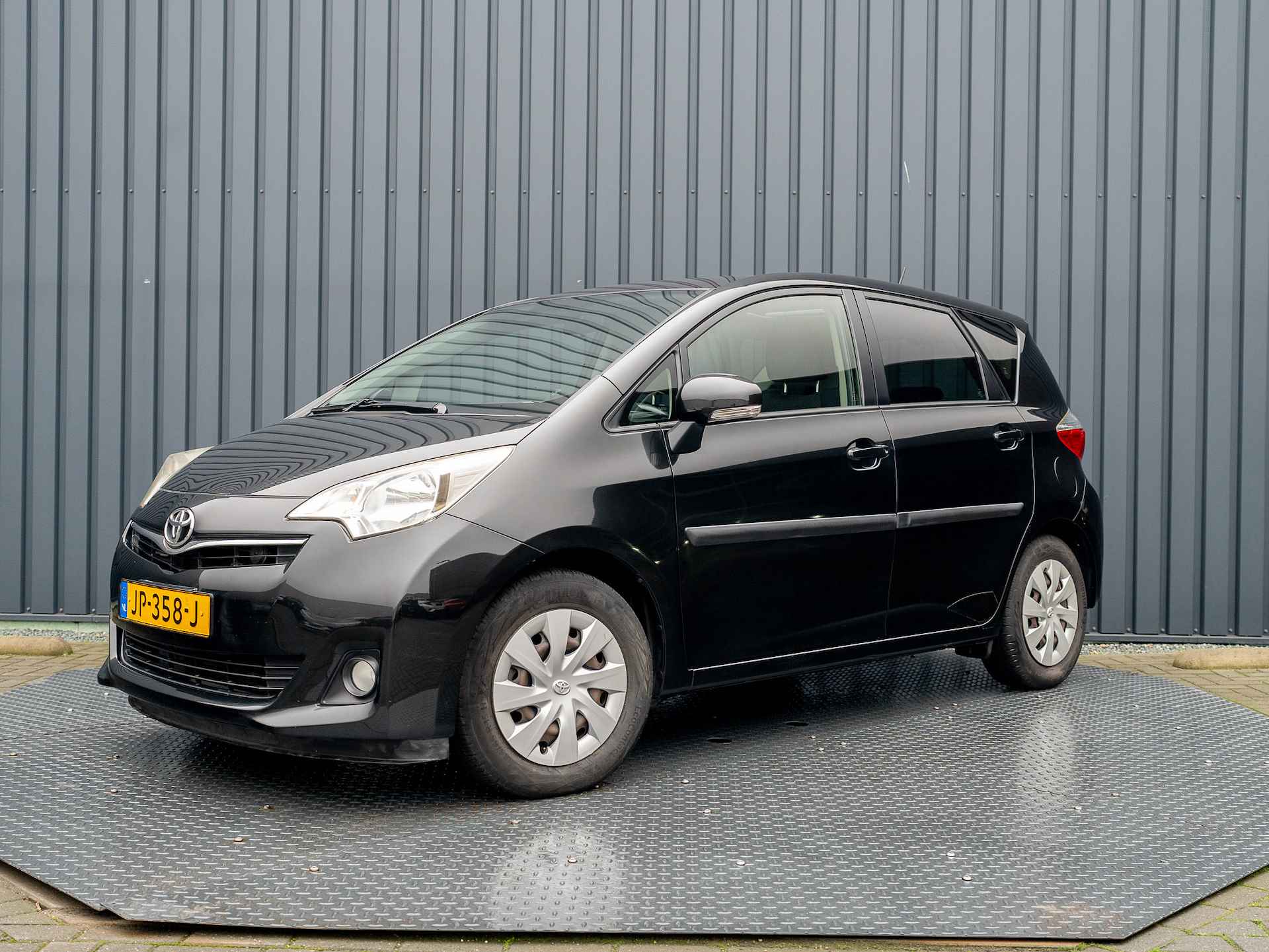 Toyota Verso-S 1.3 VVT-i Automaat Aspiration | Trekhaak | Panodak | Camera | Prijs Rijklaar!! - 39/39