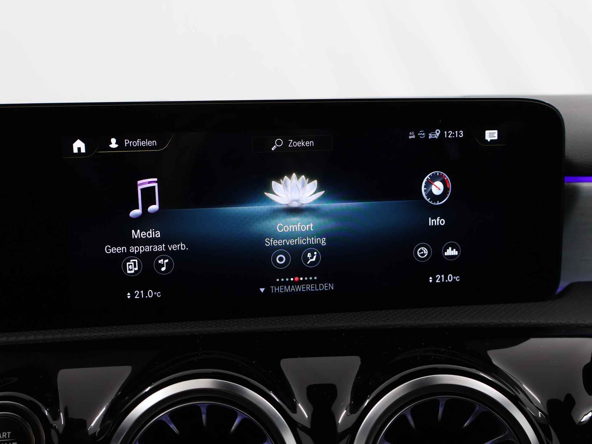 Mercedes-Benz A-klasse 180 Business Solution AMG | Nightpakket | Stoelverwarming | Digitaal Display | Keyless go | Navigatie | Led-koplampen - 22/43