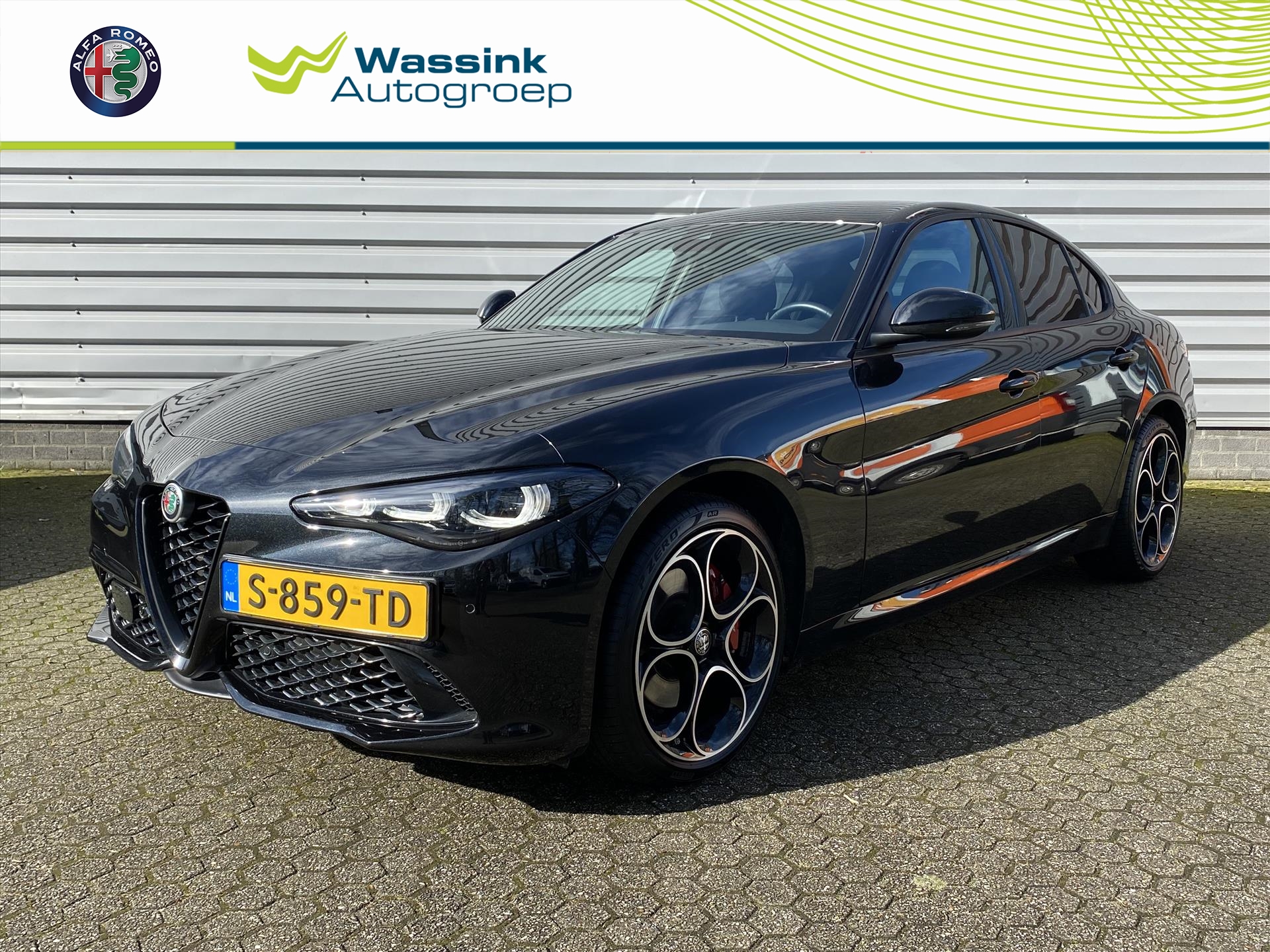 ALFA ROMEO Giulia 2.0T 280pk AWD Sprint | Stoel/stuurverw. | Camera | 19''  Lichtmetalen velgen |