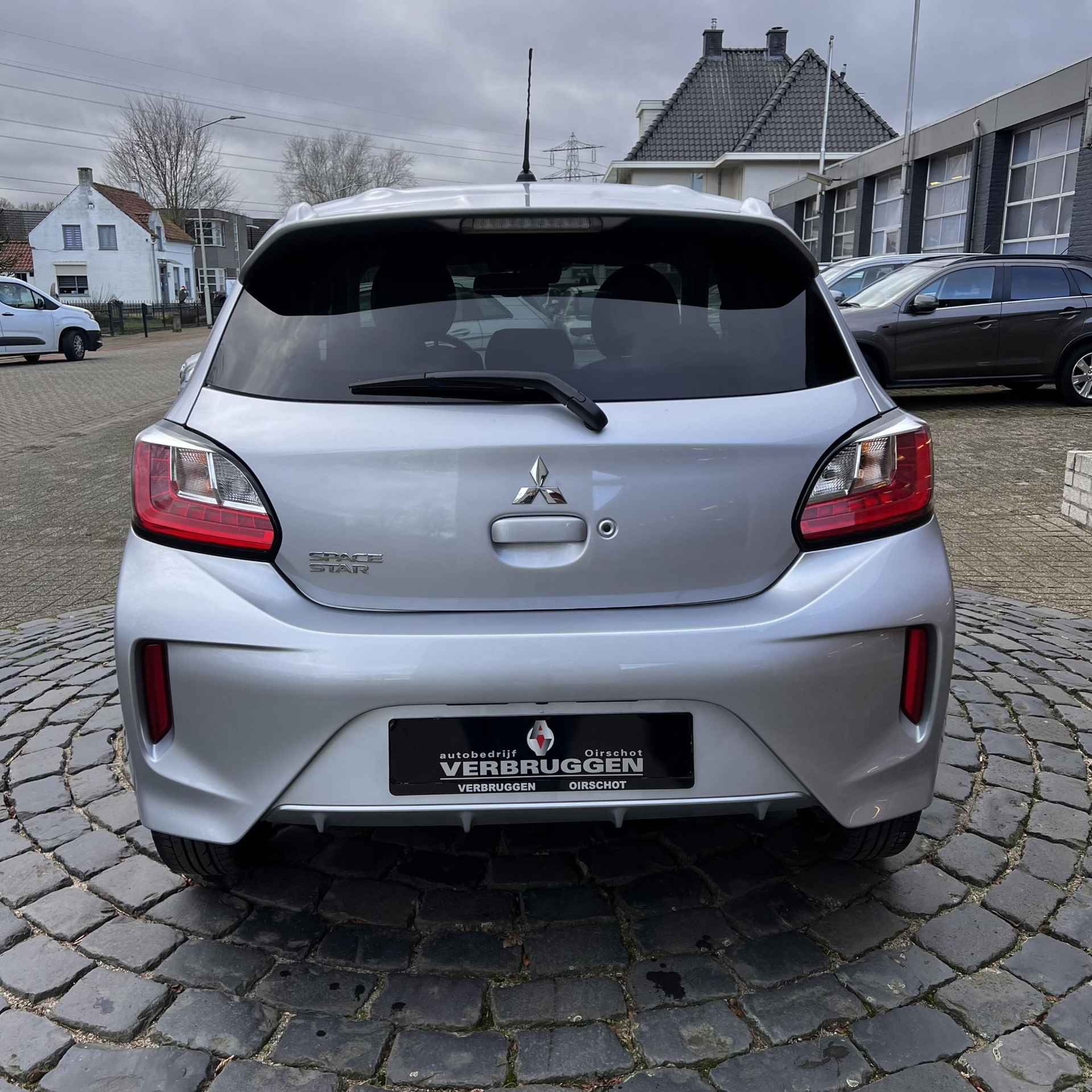 Mitsubishi Space Star 1.2 Instyle | Leder | Carplay | Camera | All-in rijklaarprijs - 25/37