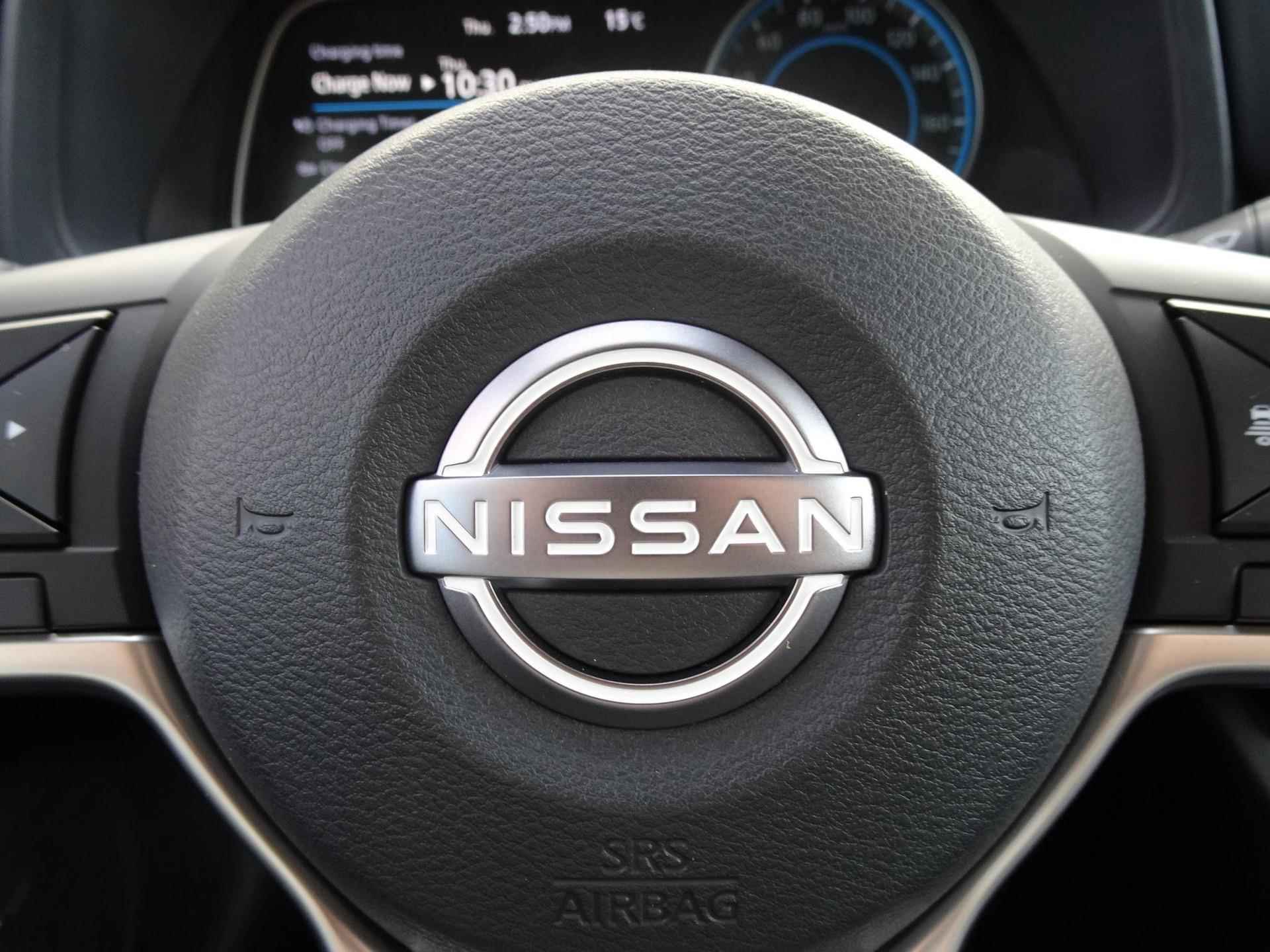 Nissan Leaf TEKNA 39 kWh  | € 11.190,= PRIJSVERLAGING !! | SUBSIDIE MOGELIJK VAN €2.950,= | NAVIGATIE | LANE ASSIST | - 22/43