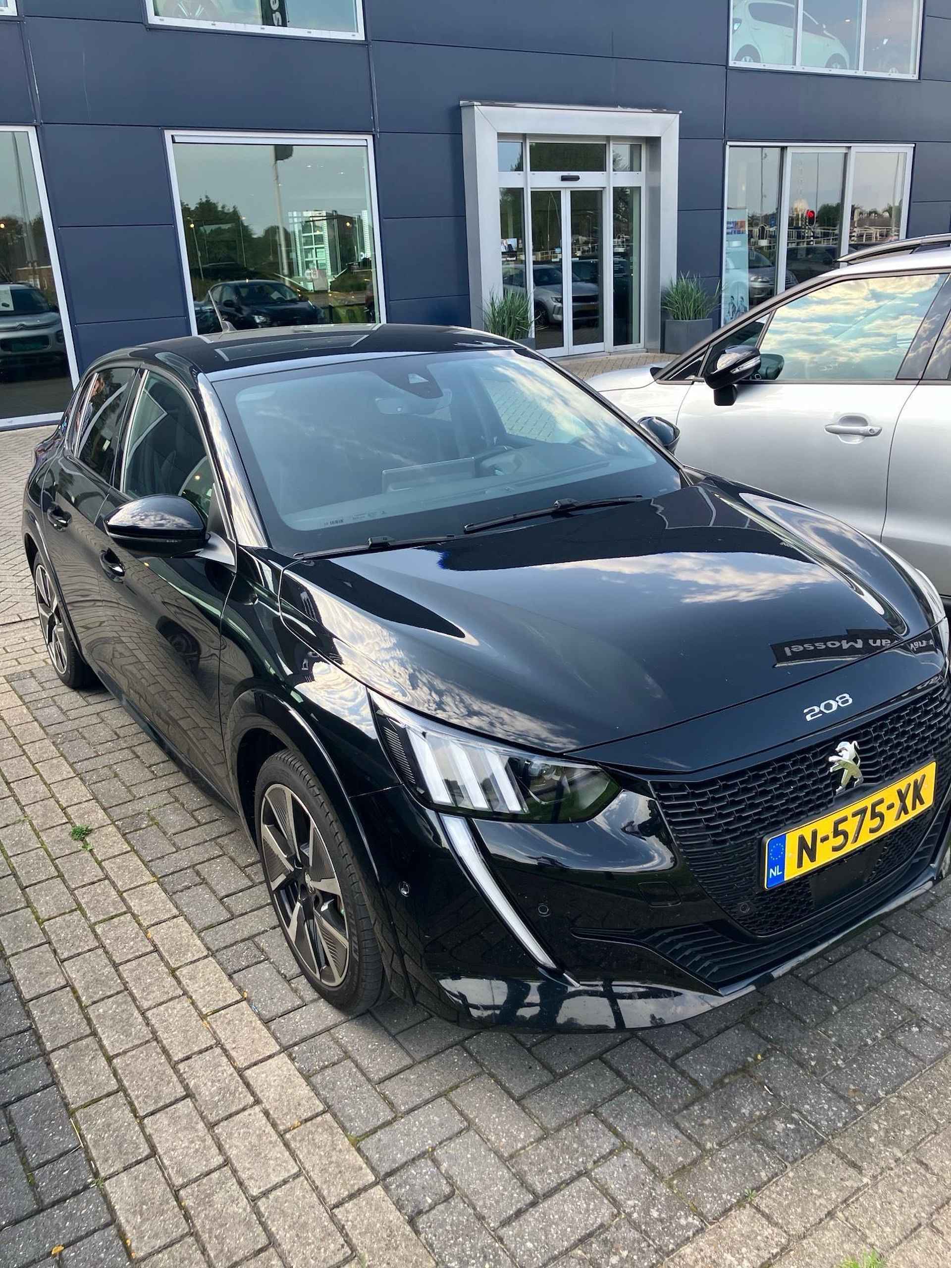 Peugeot e-208 EV GT Pack 50 kWh - FULL OPTIONS!! - 1e PART. EIGENAAR! - DEALER ONDERHOUDEN - 3/10