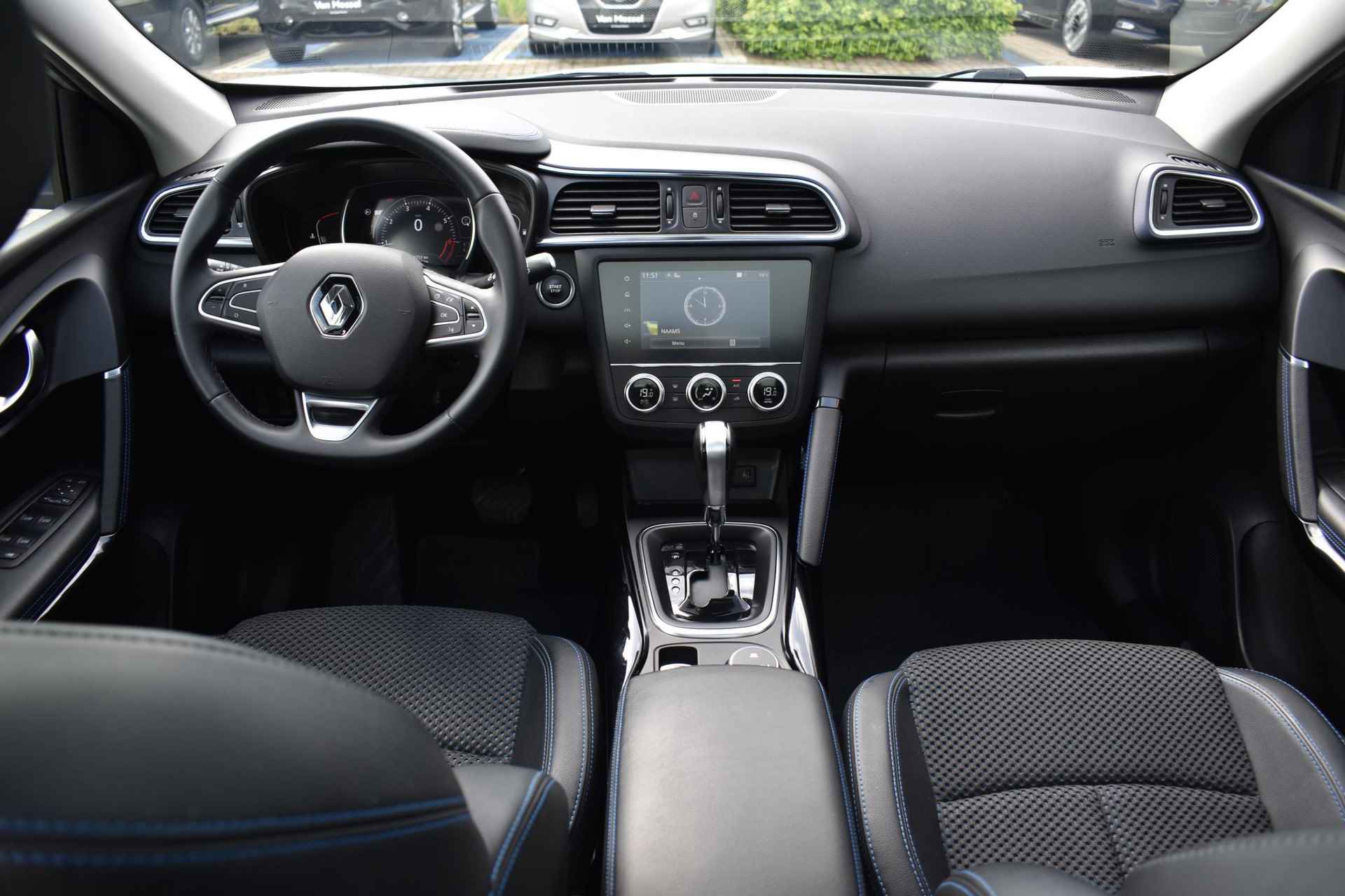 Renault Kadjar 1.3 TCe Intens 140pk | Automaat | Achteruitrijcamera | Stoelverwarming | Panorama-dak | Navigatie | Trekhaak - 15/33