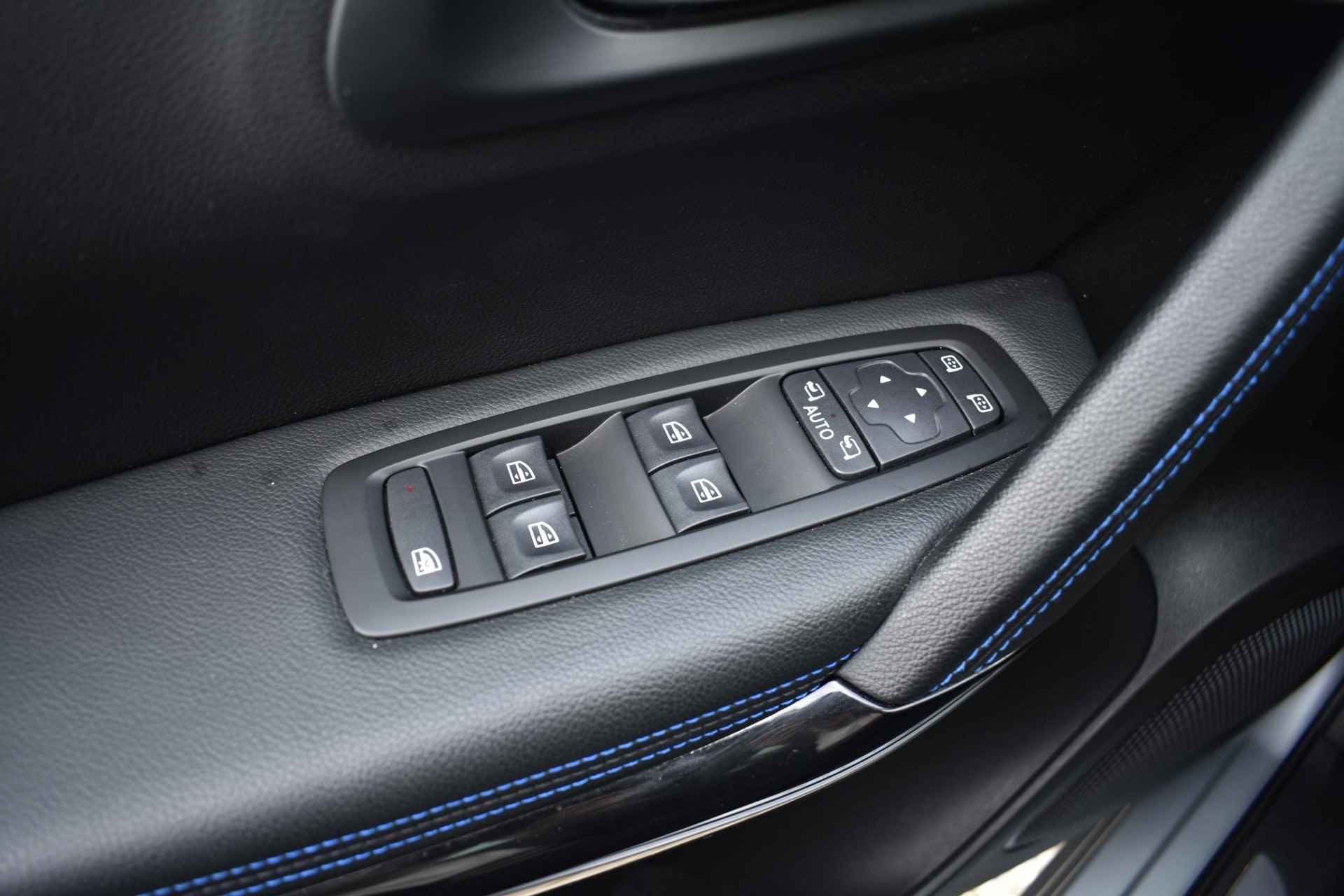 Renault Kadjar 1.3 TCe Intens 140pk | Automaat | Achteruitrijcamera | Stoelverwarming | Panorama-dak | Navigatie | Trekhaak - 32/33