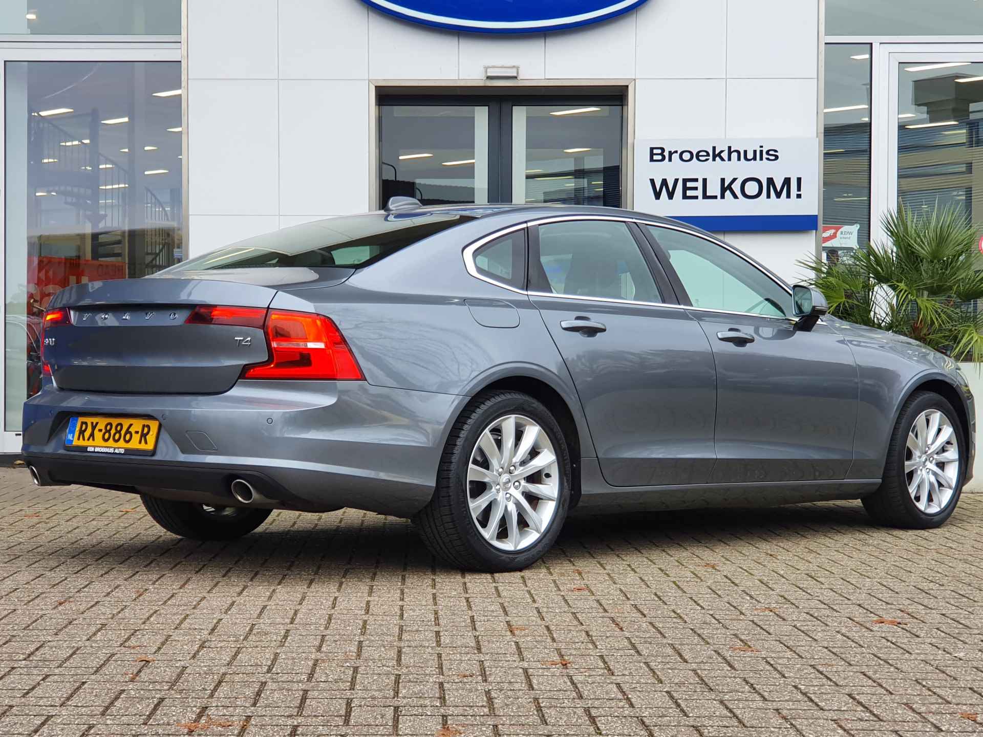 Volvo S90 2.0 T4 Momentum+ | Lederen Bekleding | Stoelverwarming | Adap. Cruise - 6/35