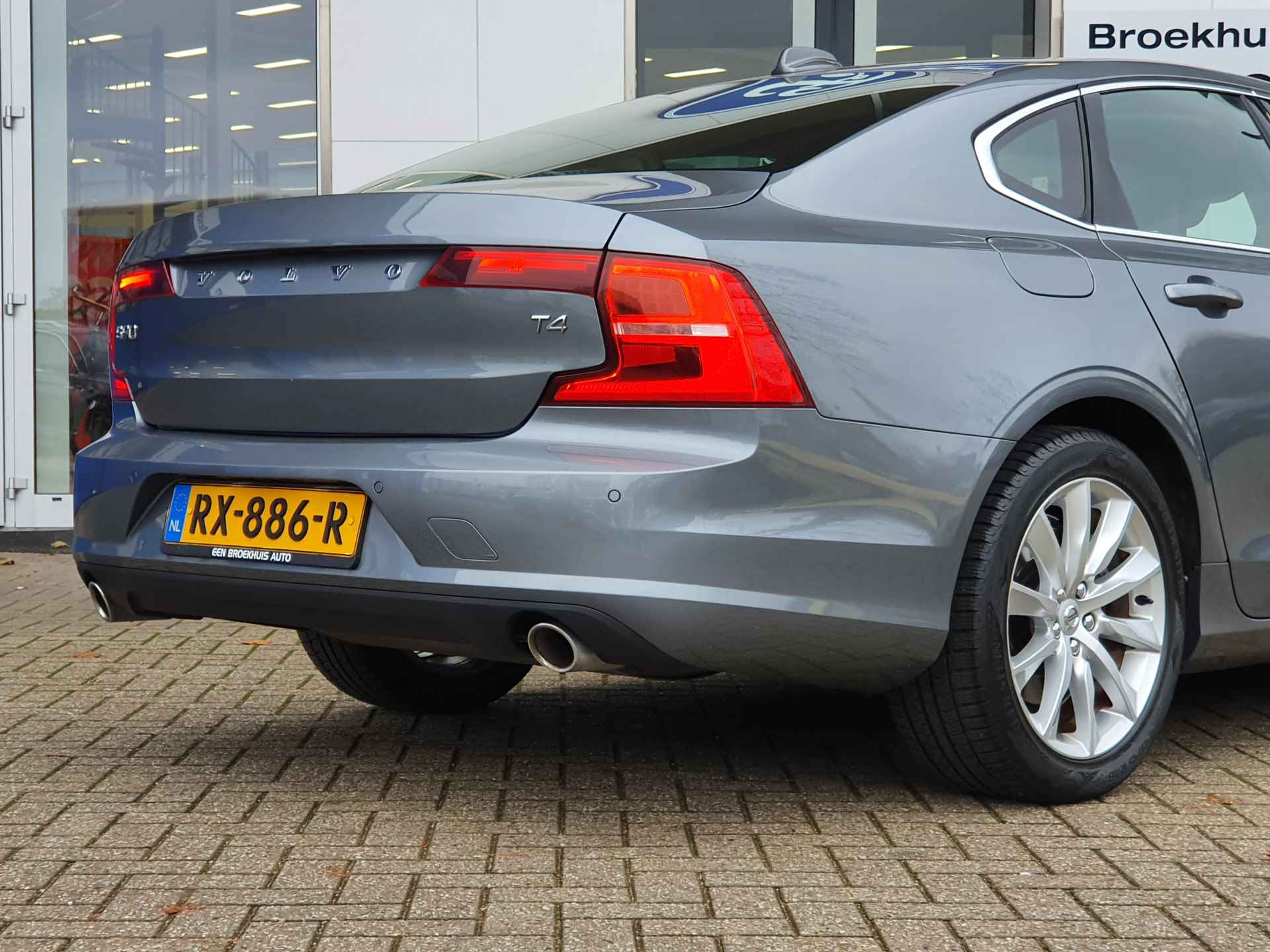 Volvo S90 2.0 T4 Momentum+ | Lederen Bekleding | Stoelverwarming | Adap. Cruise - 7/35