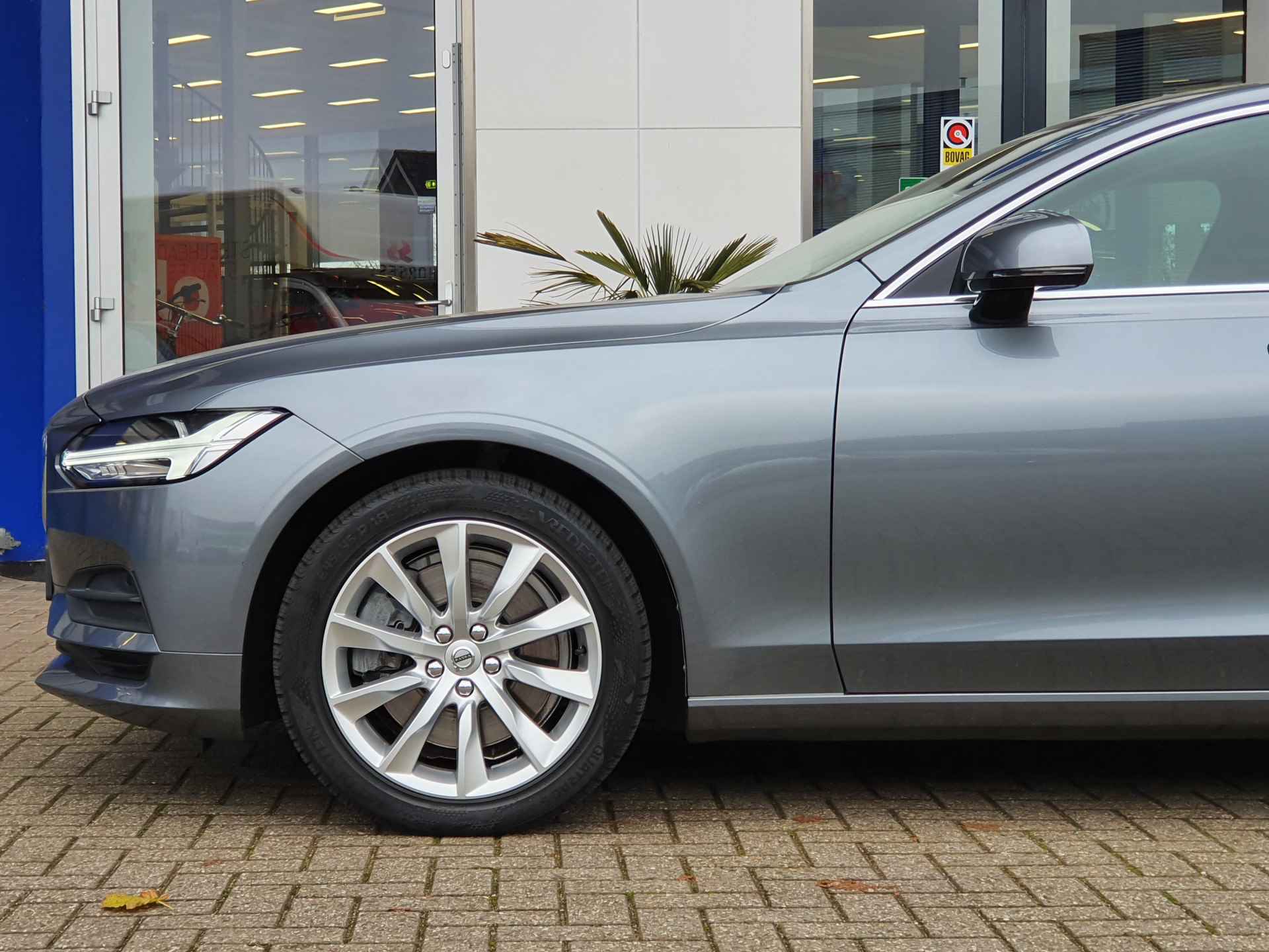 Volvo S90 2.0 T4 Momentum+ | Lederen Bekleding | Stoelverwarming | Adap. Cruise - 17/35