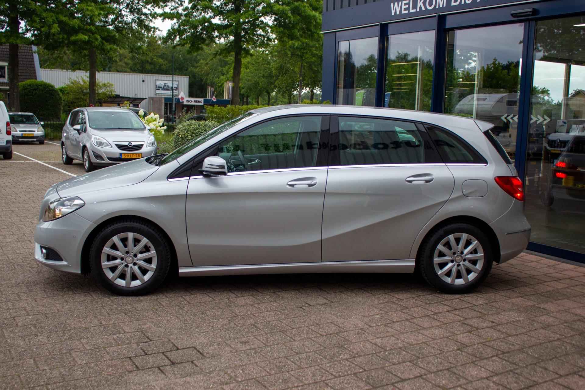 Mercedes-Benz B-klasse 180 Prestige | Prijs rijklaar incl. 12 mnd garantie | Lmv Navi Bluetooth Pdc Stoelverw - 7/48