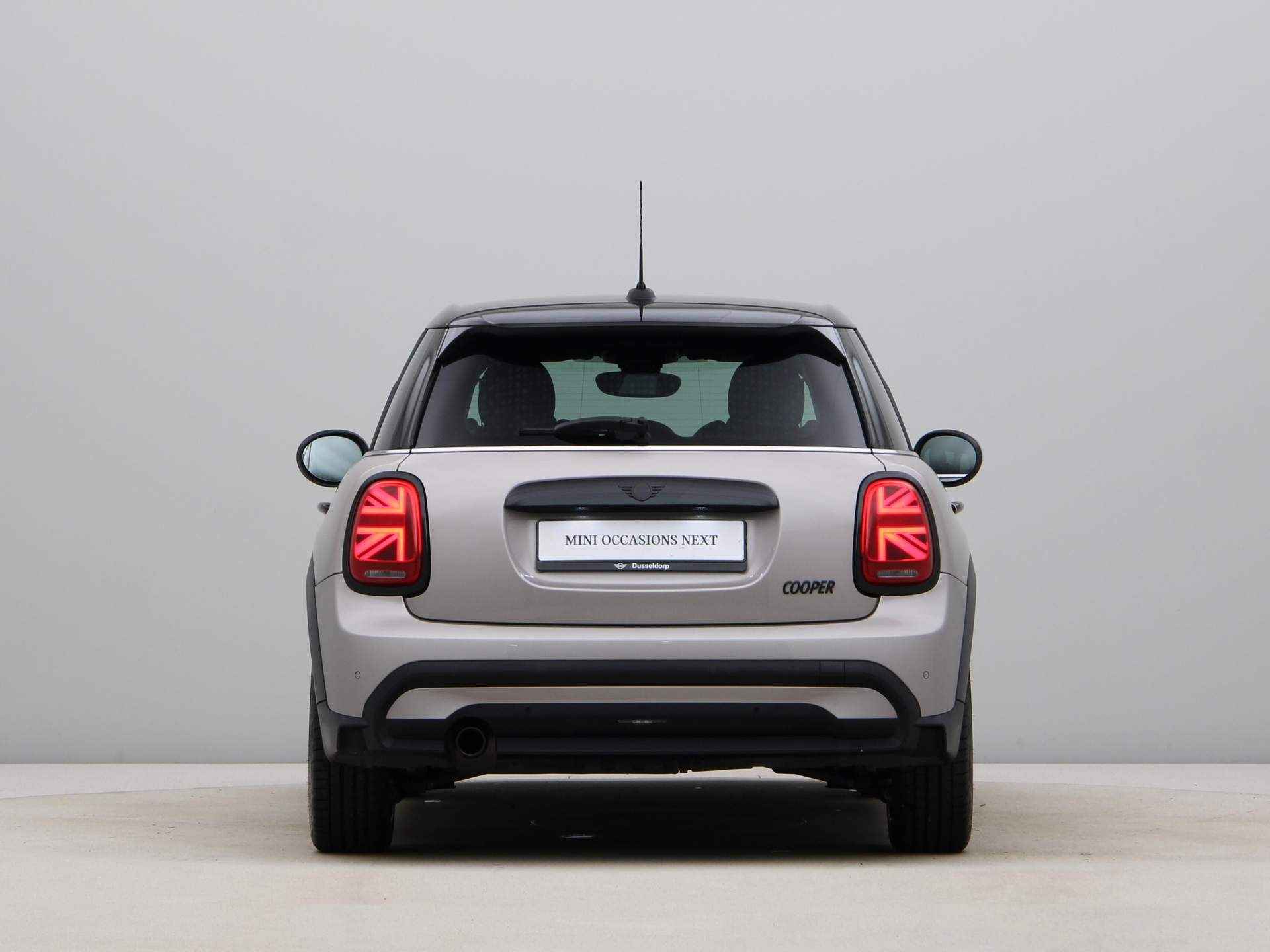 MINI 5-deurs Cooper Camden Edition Aut. - 11/24