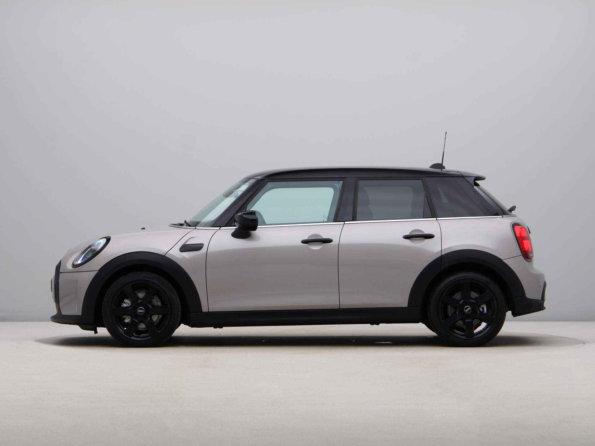 MINI 5-deurs Cooper Camden Edition Aut. - 13/24