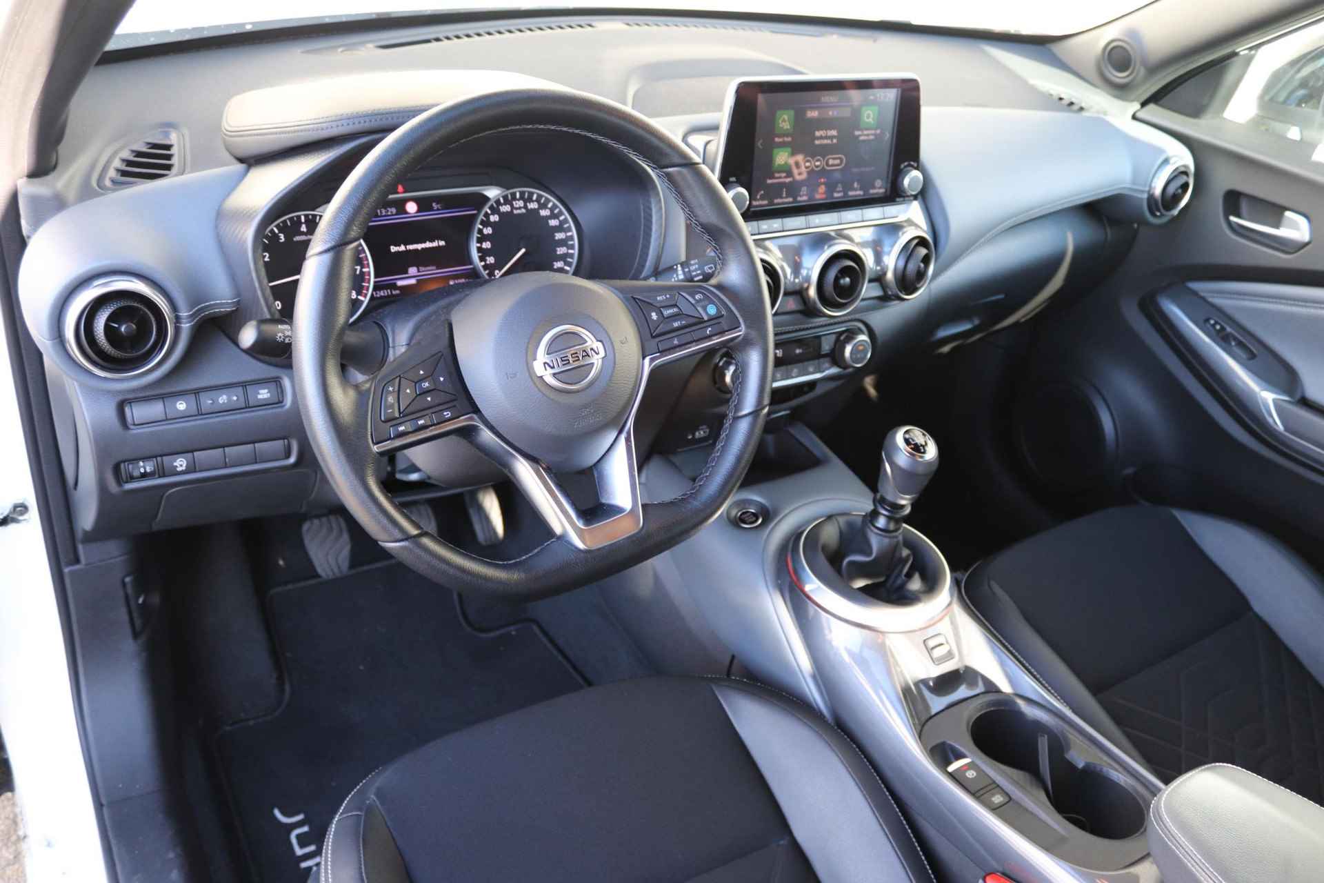 Nissan Juke 1.0 DIG-T 114 Business Premium | Navigatie | Bose Premium Audio | Voorruitverwarming | - 32/33