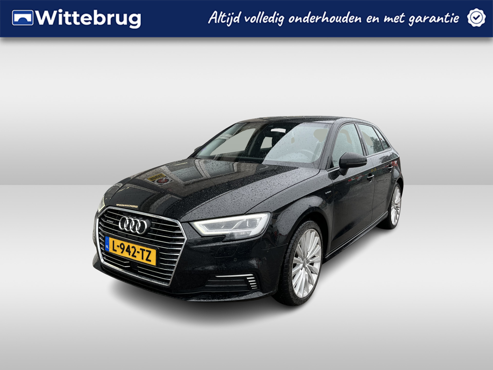 Audi A3 Sportback 1.4 e-tron Sport Pro Line plus / AUTOMAAT/ TREKHAAK/ PARK. SENSOREN/ CRUISE/ LED/ VIRTUAL COCKPIT/ STOELVERWARM./ BLUETOOTH/ NAVI/ CLIMA