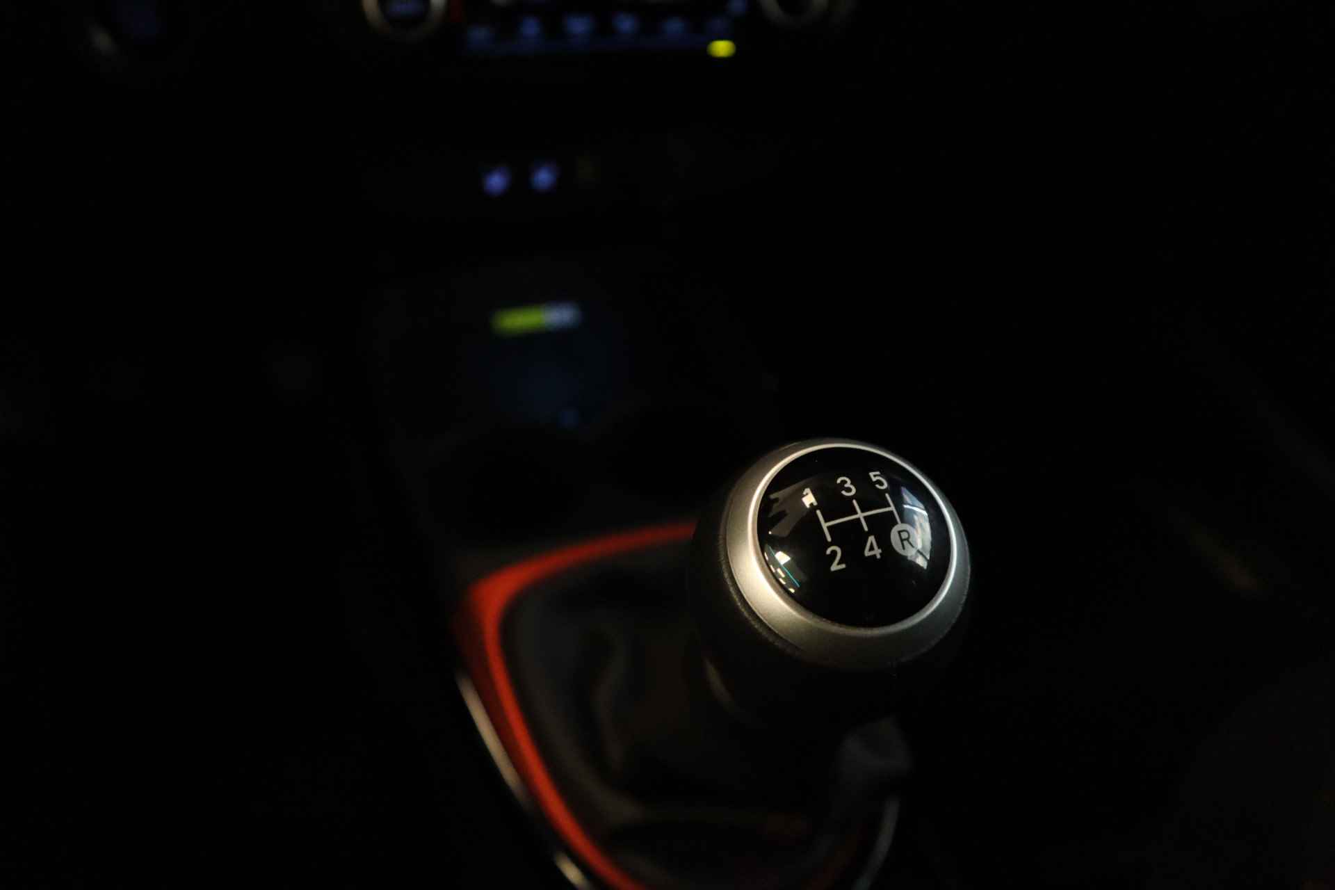 Toyota Aygo X 1.0 VVT-i MT envy JBL audio installatie , 18LMV, Navigatie, - 17/23