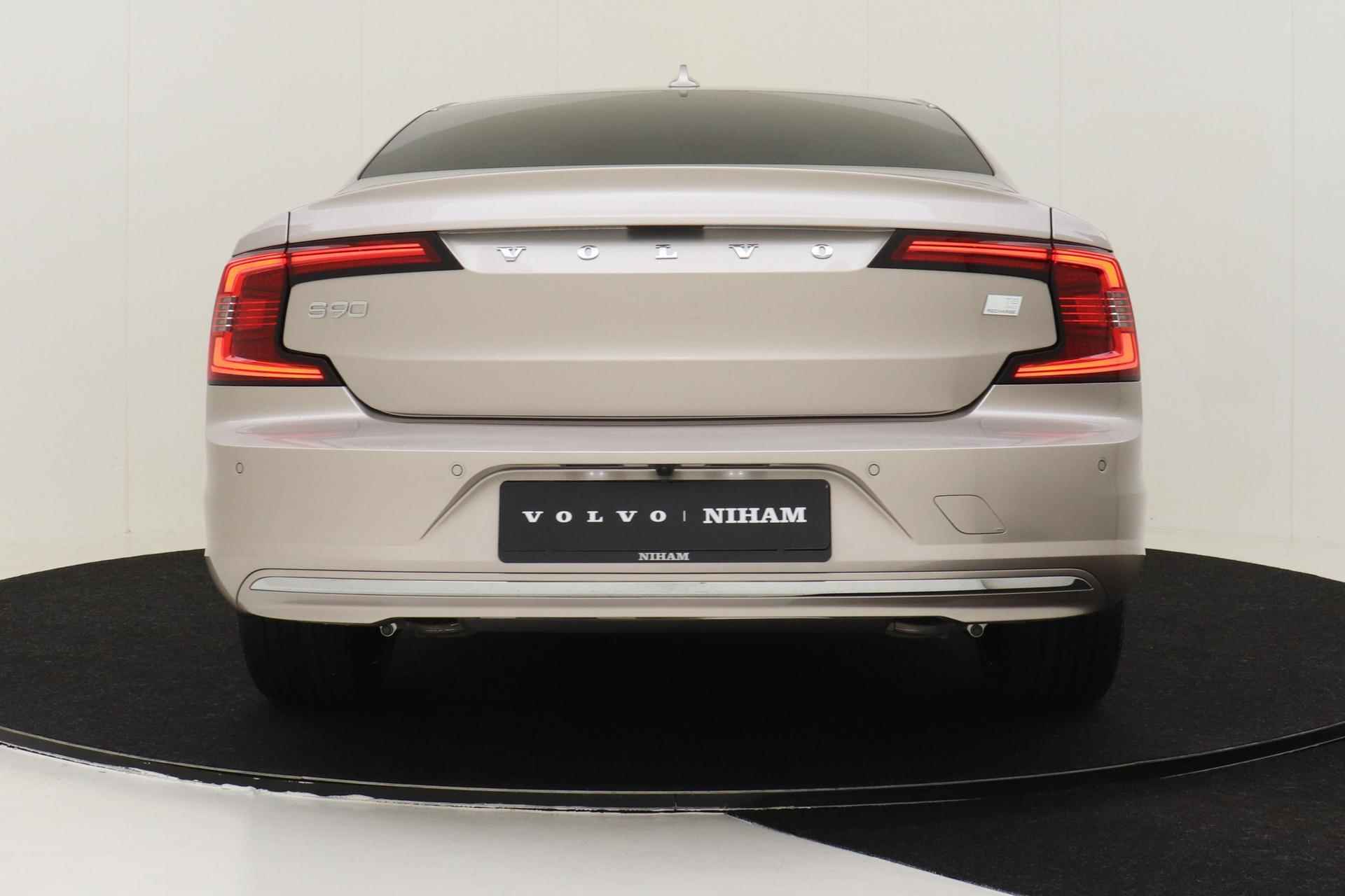 Volvo S90 T8 AWD ULTIMATE BRIGHT *FULL OPTIONS!* -PANO.DAK|LUCHTVERING|B&W-AUDIO|GEVENT.LEDER+MASSAGE|20" - 39/58