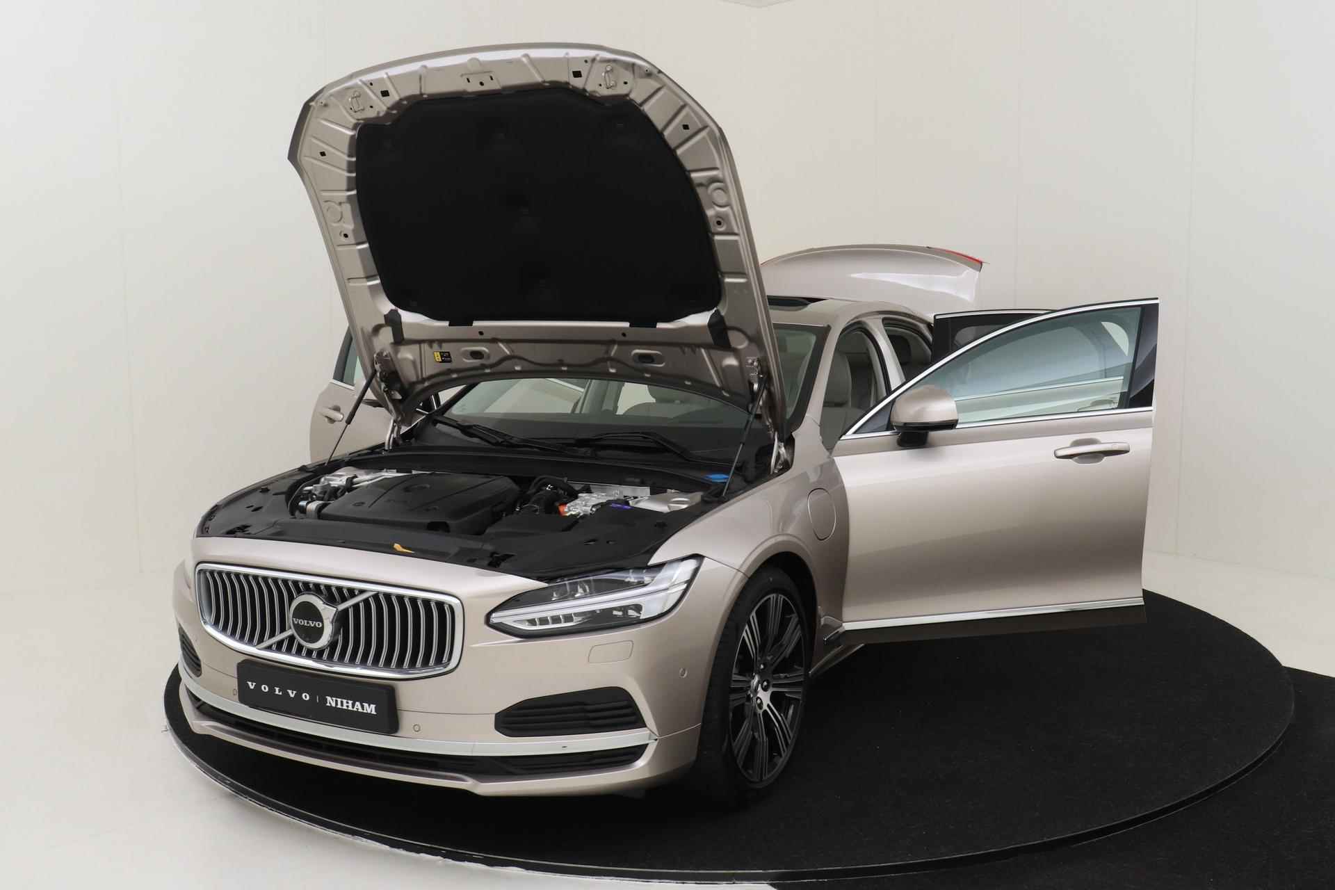 Volvo S90 T8 AWD ULTIMATE BRIGHT *FULL OPTIONS!* -PANO.DAK|LUCHTVERING|B&W-AUDIO|GEVENT.LEDER+MASSAGE|20" - 54/58