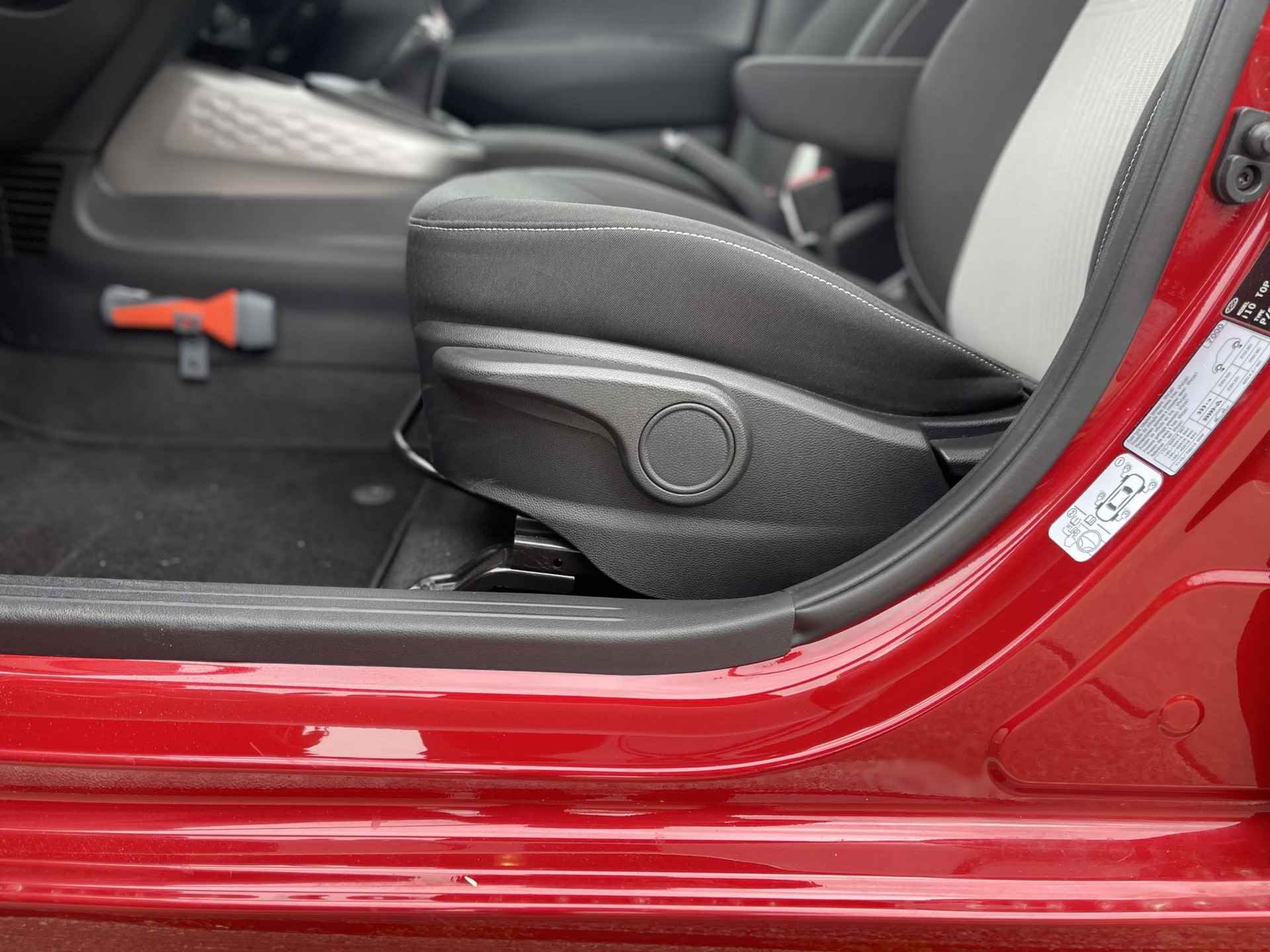 Hyundai i10 1.0 Premium | Navigatie | Camera | Apple Carplay/Android Auto | Cruise & Climate Control | Park. Sensor | Rijklaarprijs! - 23/26