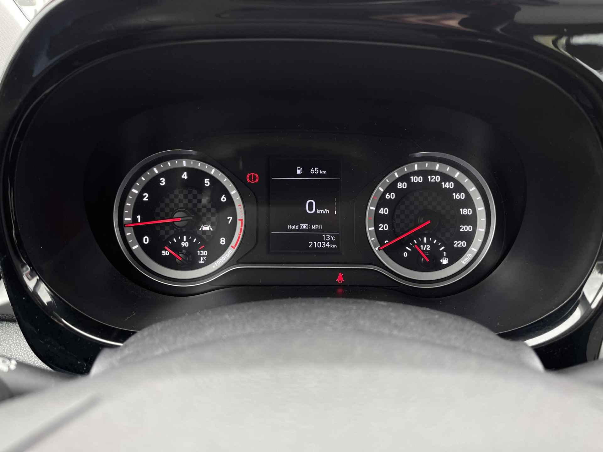 Hyundai i10 1.0 Premium | Navigatie | Camera | Apple Carplay/Android Auto | Cruise & Climate Control | Park. Sensor | Rijklaarprijs! - 25/26