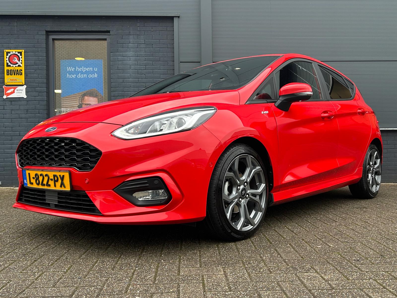 Ford Fiesta 1.0 EcoBoost ST-Line X | Hifi B&O geluidssysteem | Stoel- stuur- voorruitverwarming | Draadloze telefoonlader | Navi | Apple Car Automatisch inparkeren | Cruise control | Climate control |