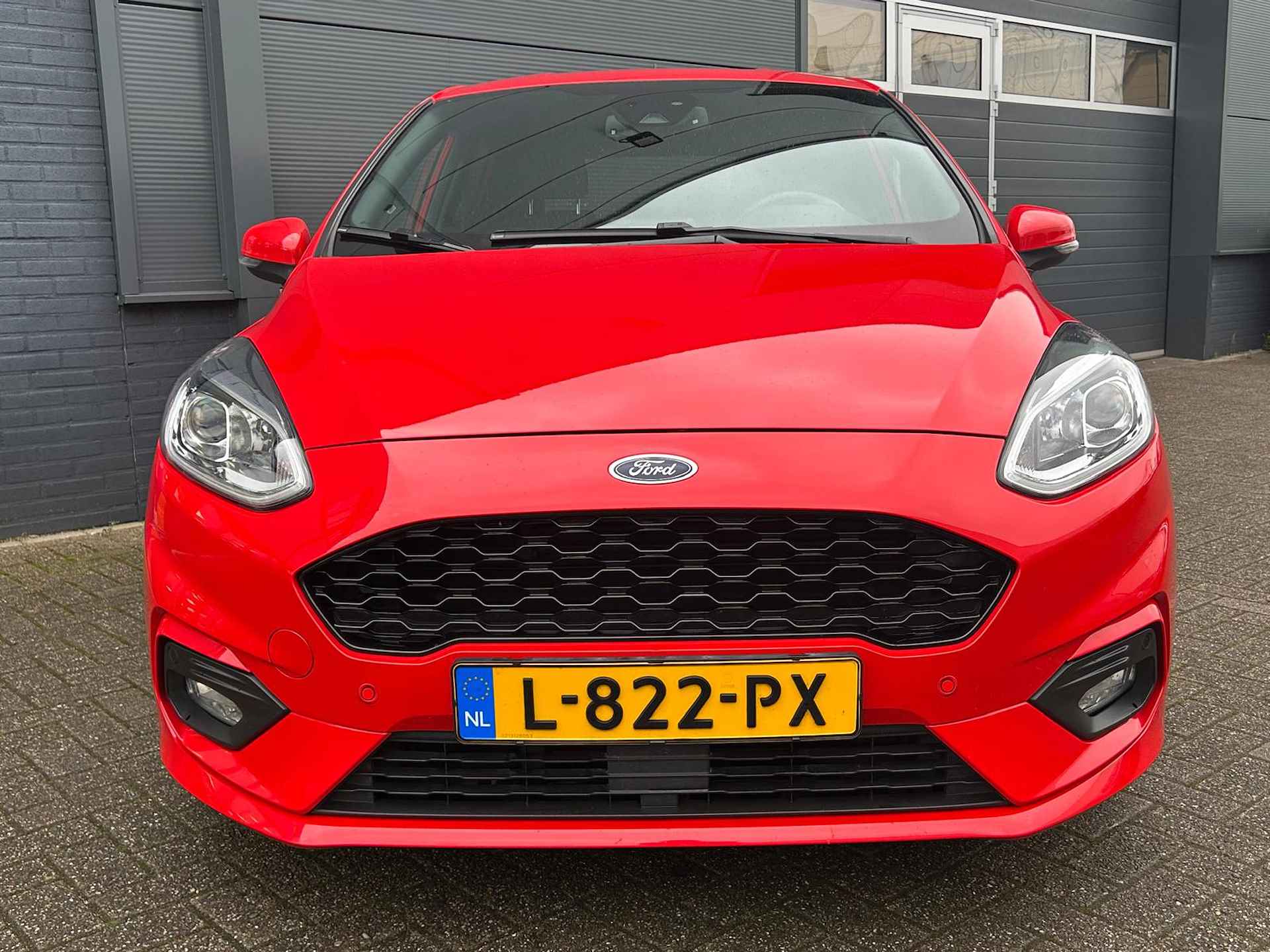 Ford Fiesta 1.0 EcoBoost ST-Line X | Hifi B&O geluidssysteem | Stoel- stuur- voorruitverwarming | Draadloze telefoonlader | Navi | Apple Car Automatisch inparkeren | Cruise control | Climate control | - 4/35