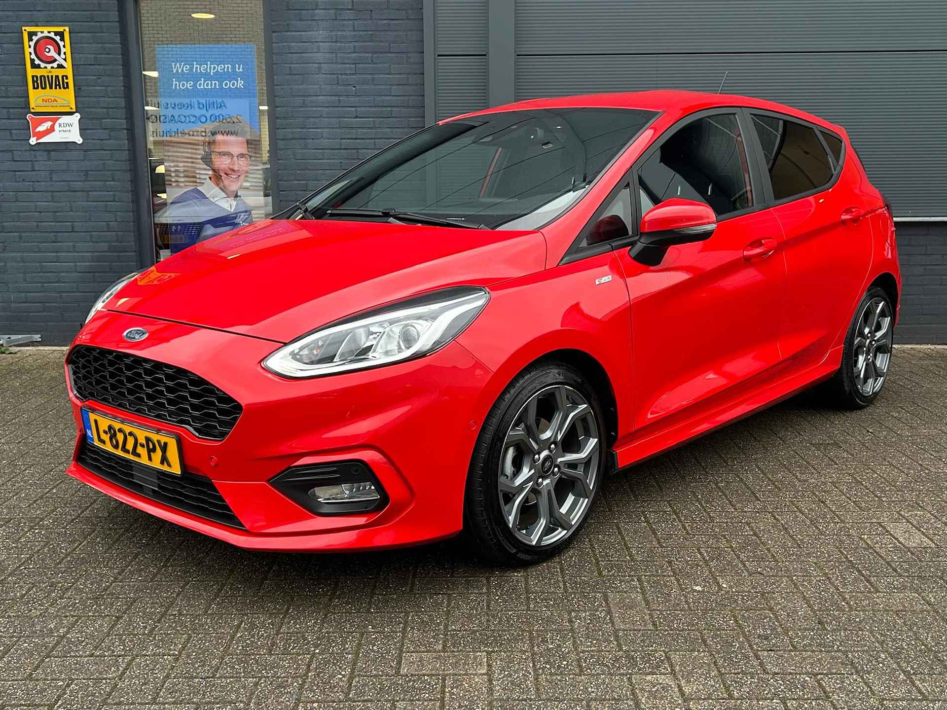 Ford Fiesta 1.0 EcoBoost ST-Line X | Hifi B&O geluidssysteem | Stoel- stuur- voorruitverwarming | Draadloze telefoonlader | Navi | Apple Car Automatisch inparkeren | Cruise control | Climate control | - 17/35