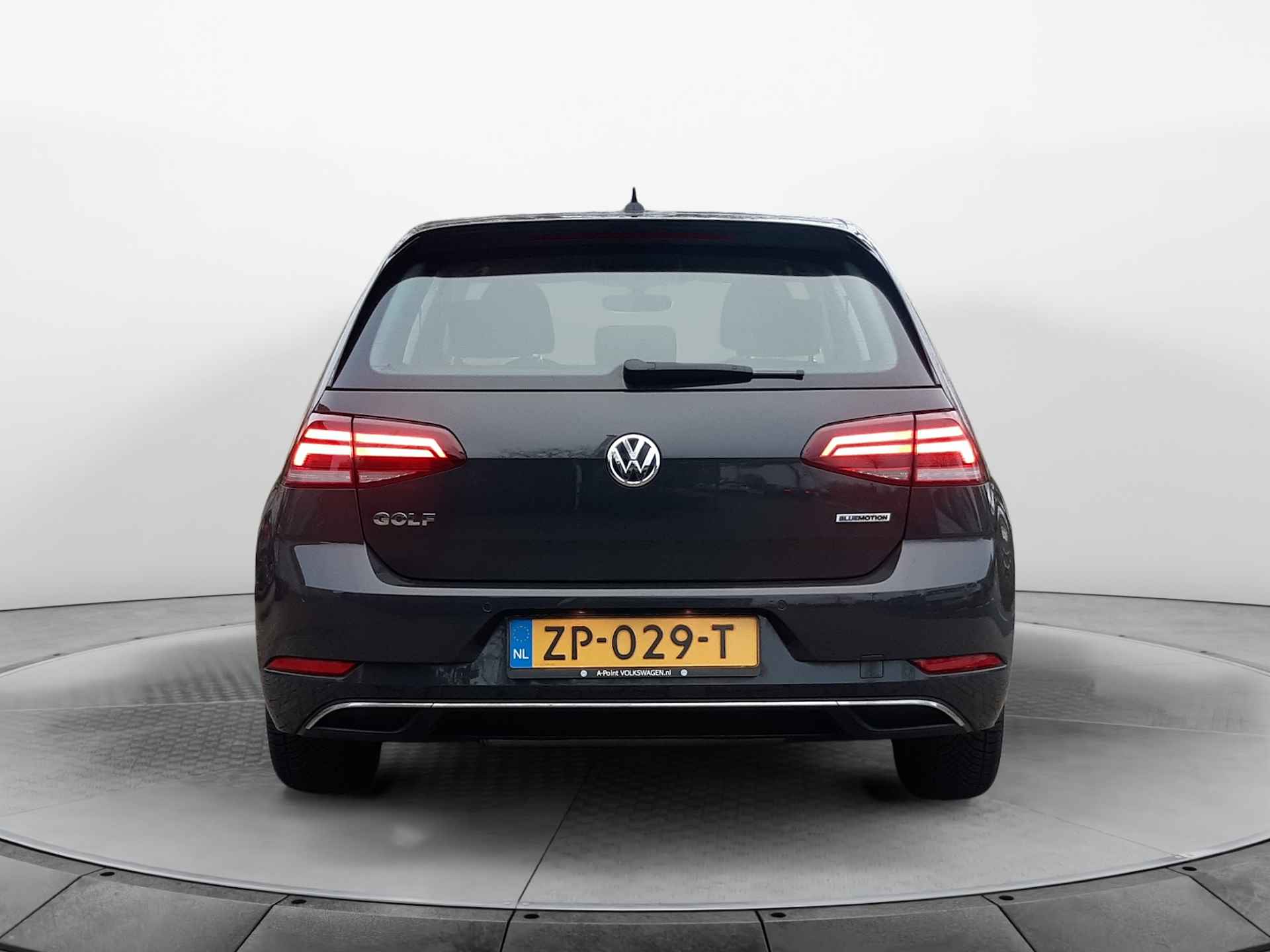 Volkswagen Golf 1.5 TSI Comfortline (131 PK) 1e-Eig, V.W.-Dealer-Onderh, 12-Mnd-BOVAG, NL-Auto, Alarm-Klasse-3, Navigatie/Apple-Carplay/Android-Auto, Adaptive-Cruisecontrol, Parkeersensoren-V+A, Lm-Velgen-16Inch Privacy-Glas - 15/35