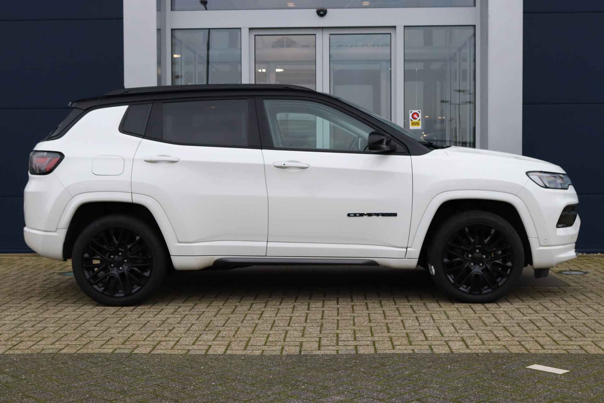 Jeep Compass 4xe 240-PK Plug-in Hybrid Electric S | Stoel + Stuur verwarming | ACC | Camera | Leder | Keyless | Elekr. klep - 12/40