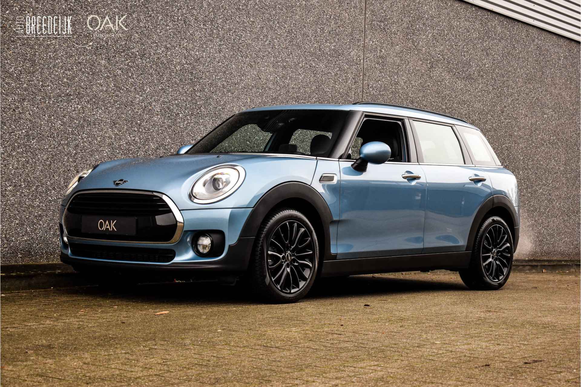 MINI Clubman 1.5 Cooper Aut. | Navigatie | Carplay | Half Leder | Head-Up | LED | PDC | 17"LM | Electric Blue - 11/24