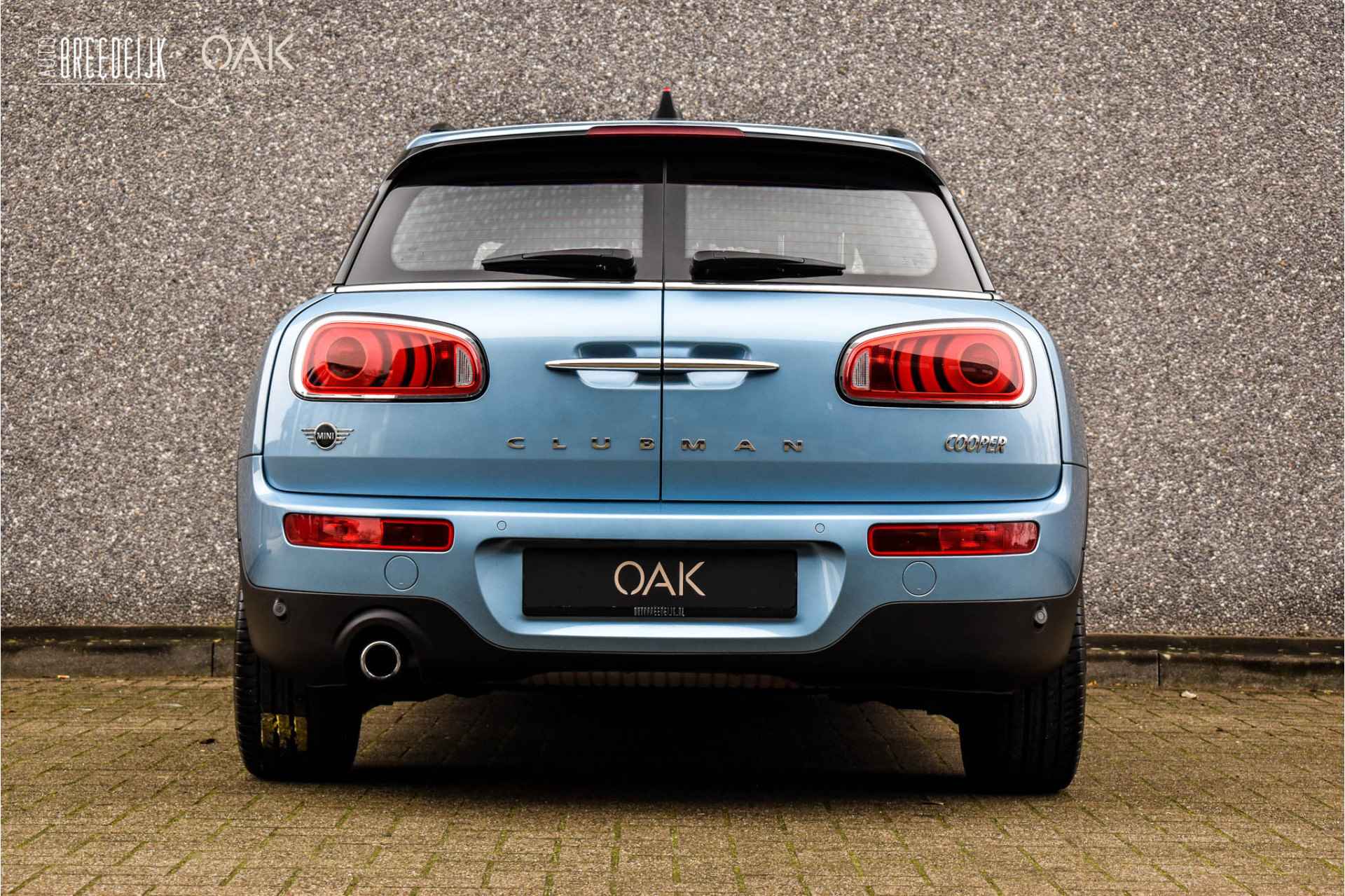 MINI Clubman 1.5 Cooper Aut. | Navigatie | Carplay | Half Leder | Head-Up | LED | PDC | 17"LM | Electric Blue - 12/24