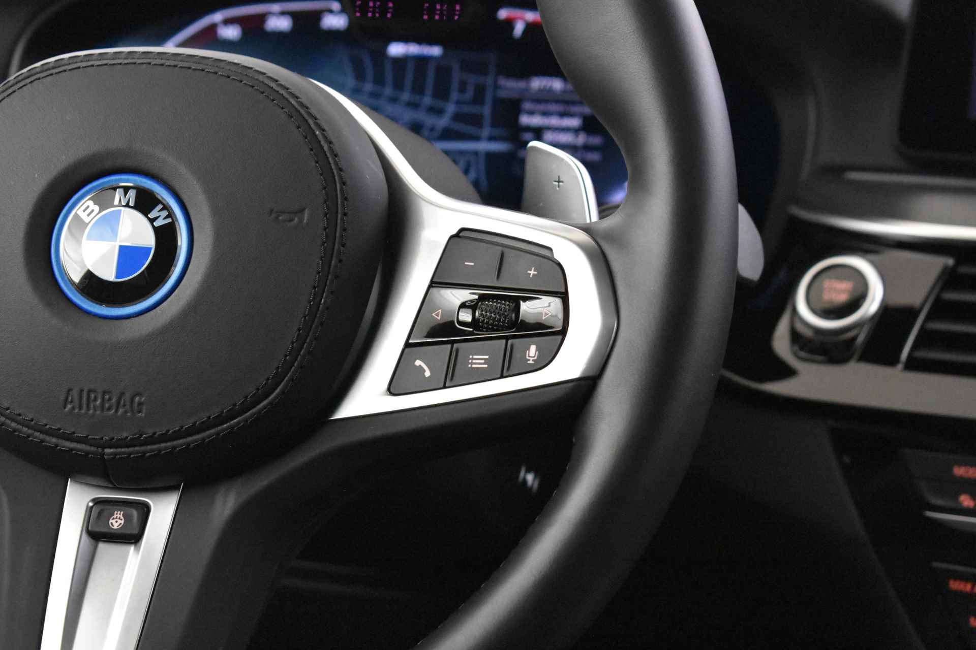 BMW 5 Serie 545e xDrive High Executive M Sportpakket / Schuif-kanteldak / Massagefunctie / Laserlight / Active Steering / Parking Assistant Plus - 27/57