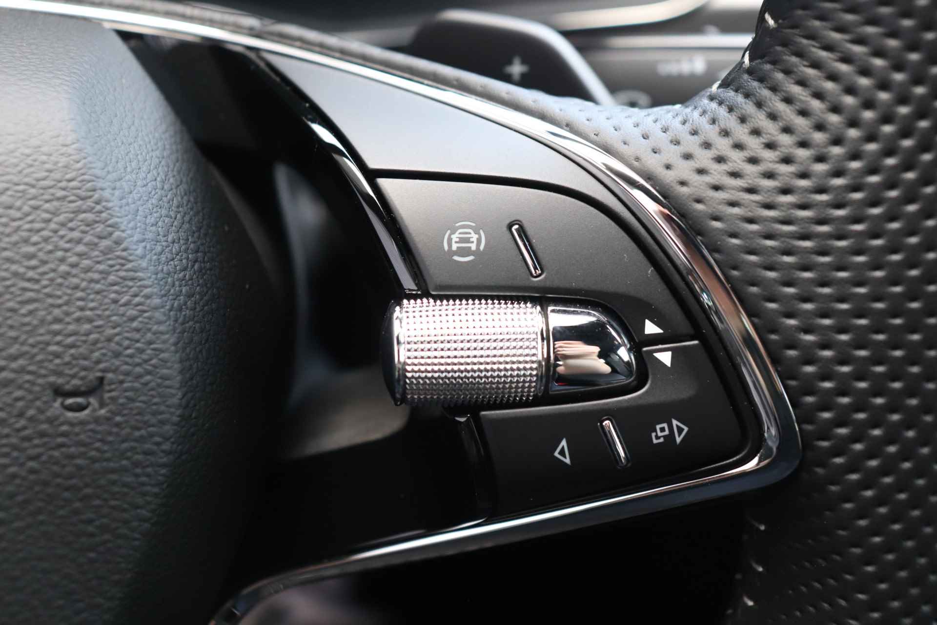 Škoda Superb Combi 2.0 TSI 190pk AUTOMAAT Sportline Business | Stoel- & stuurwielverwarming | Adaptieve cruise control | Elektrische bestuurdersstoel incl. geheugen | - 16/39