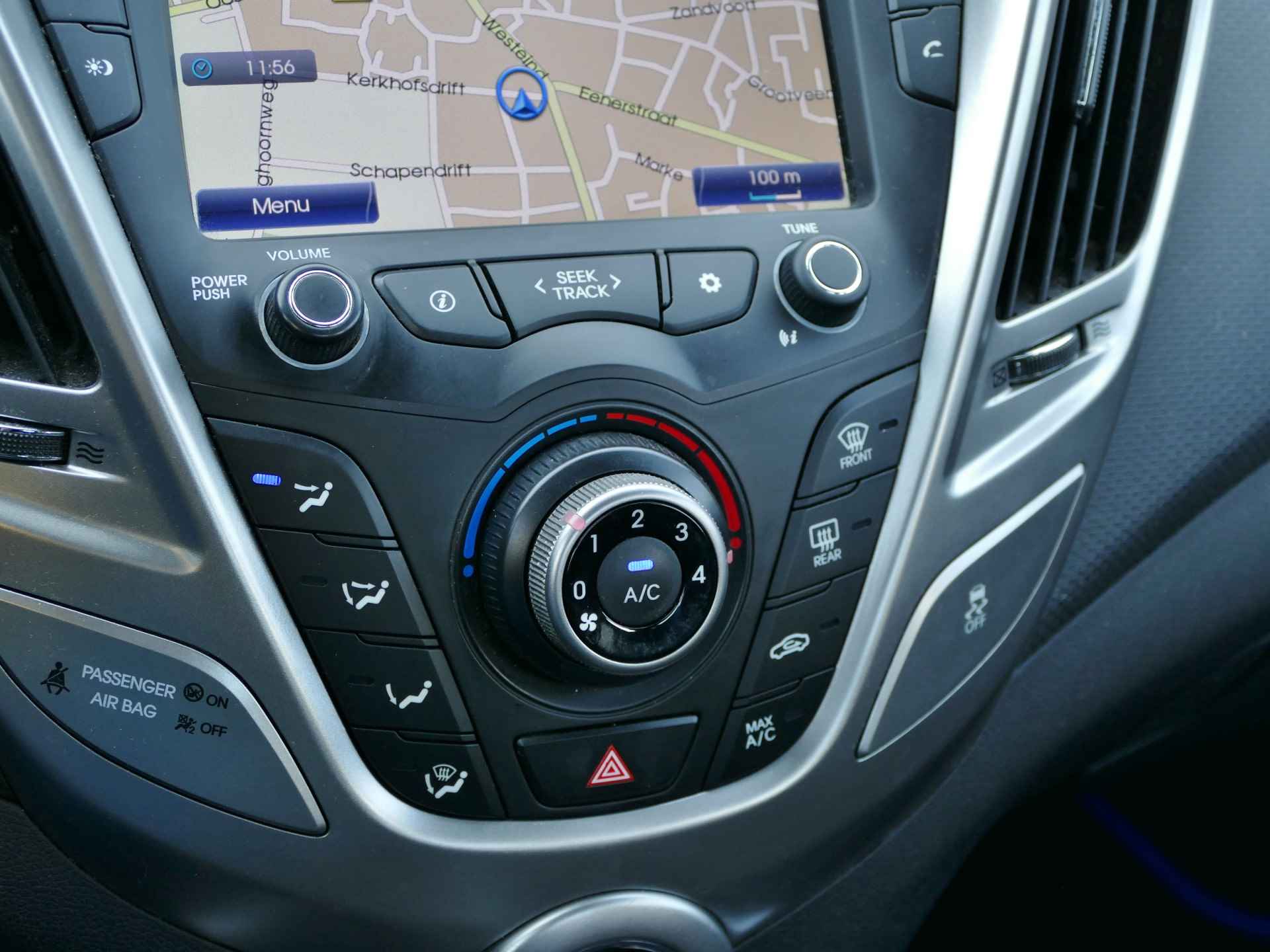 Hyundai Veloster 1.6 GDI | navigatie | achteruitrijcamera | all-season-banden - 26/43