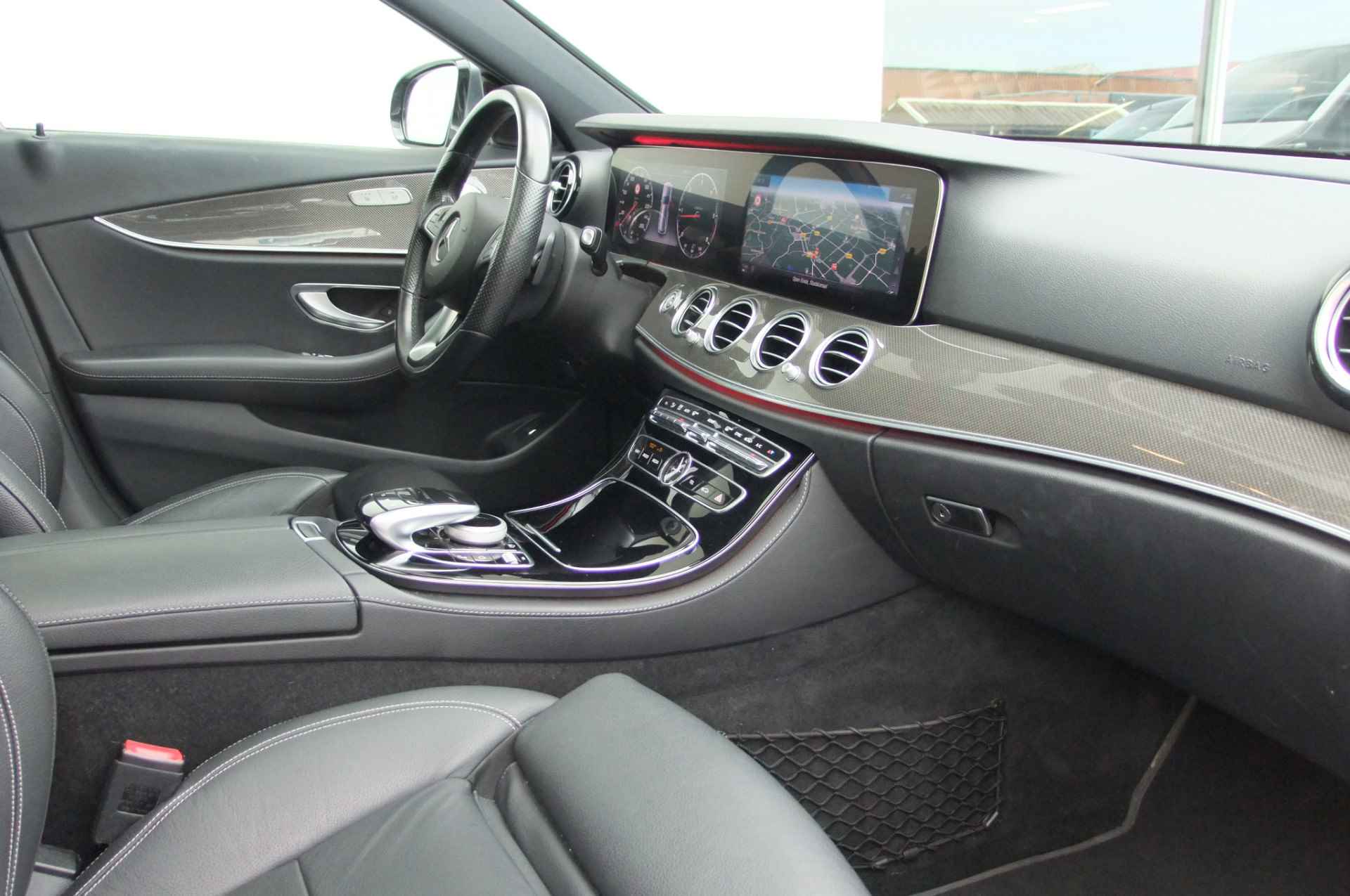 Mercedes-Benz E-Klasse All-Terrain 220 d 4MATIC Prestige Plus / Carbon / 20 inch/ Panorama/ Leer / Trekhaak af-fabriek / Burmester - 22/36