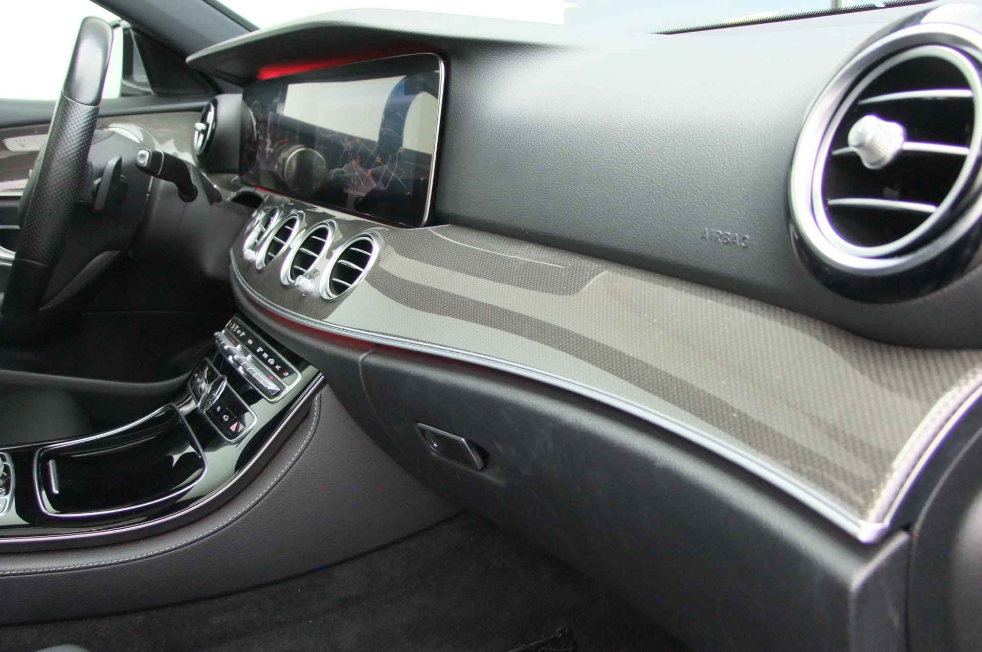 Mercedes-Benz E-Klasse All-Terrain 220 d 4MATIC Prestige Plus / Carbon / 20 inch/ Panorama/ Leer / Trekhaak af-fabriek / Burmester - 24/36