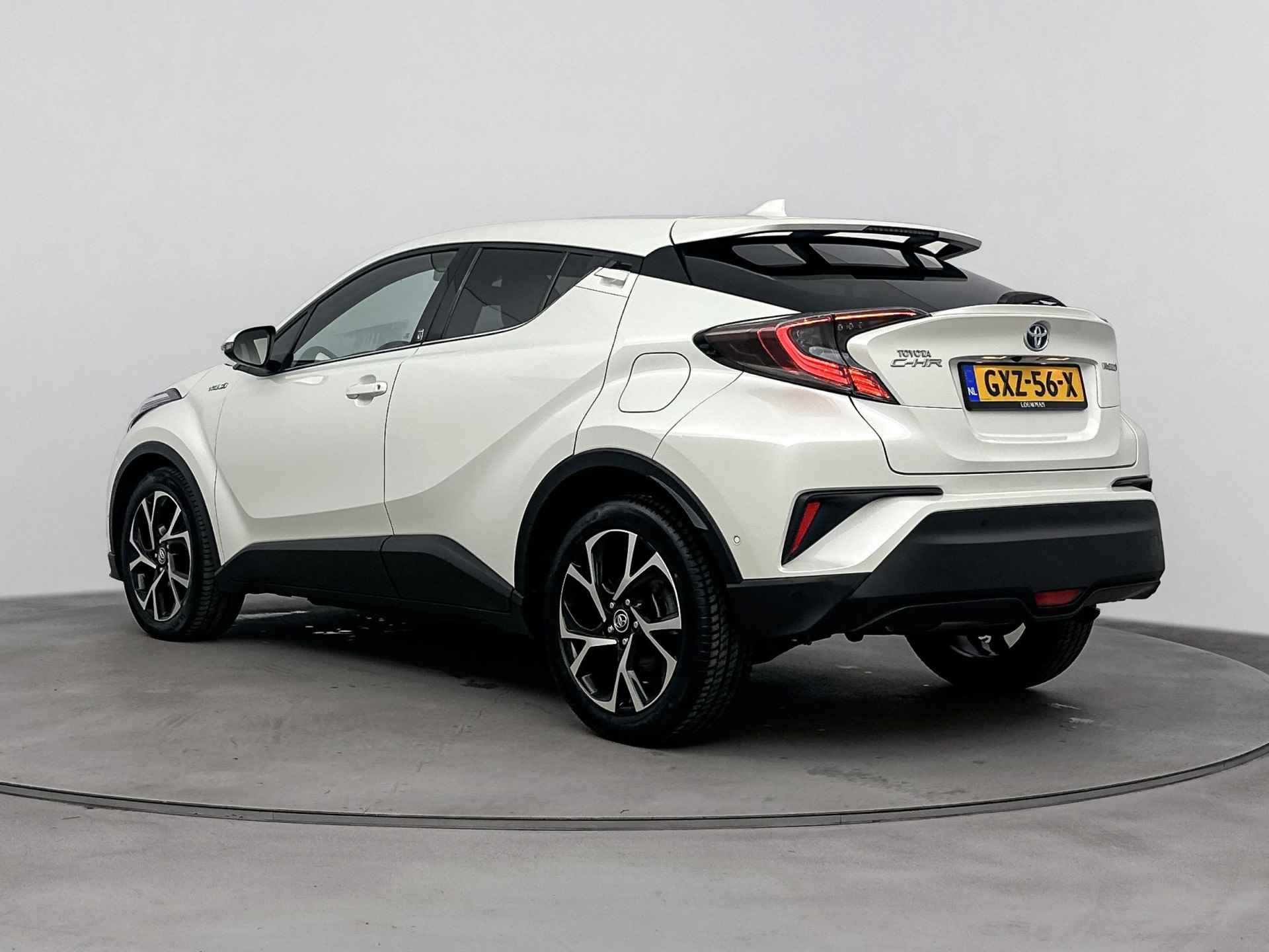 Toyota C-HR 1.8 Hybrid Style Limited | Navigatie | Stoel en stuurwiel verwarmd | Climate Control | LM velgen | Cruise Control Adaptief | - 15/40