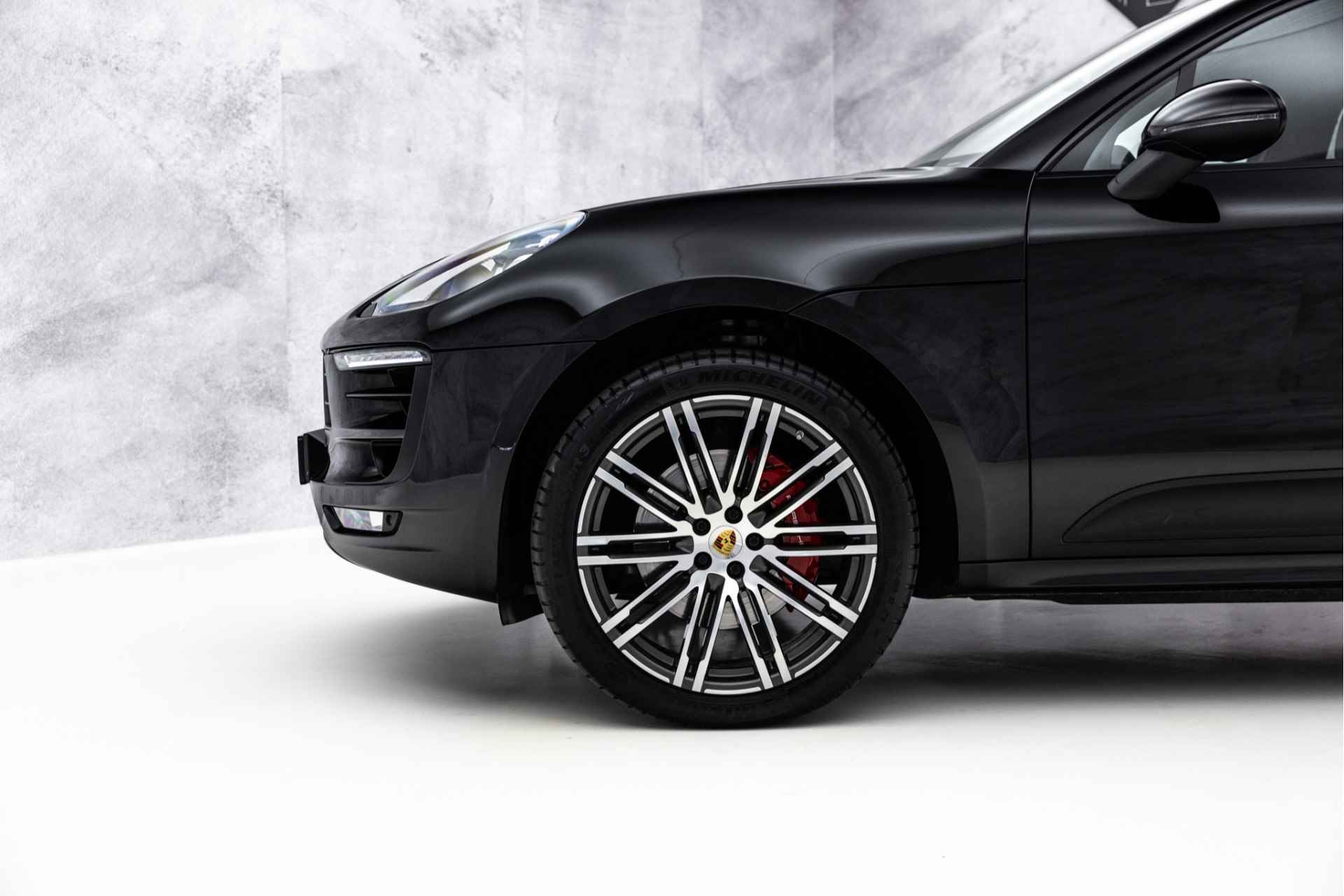 Porsche Macan 3.0 GTS | Pano | Sport Design | Luchtvering | PDLS+ - 7/47