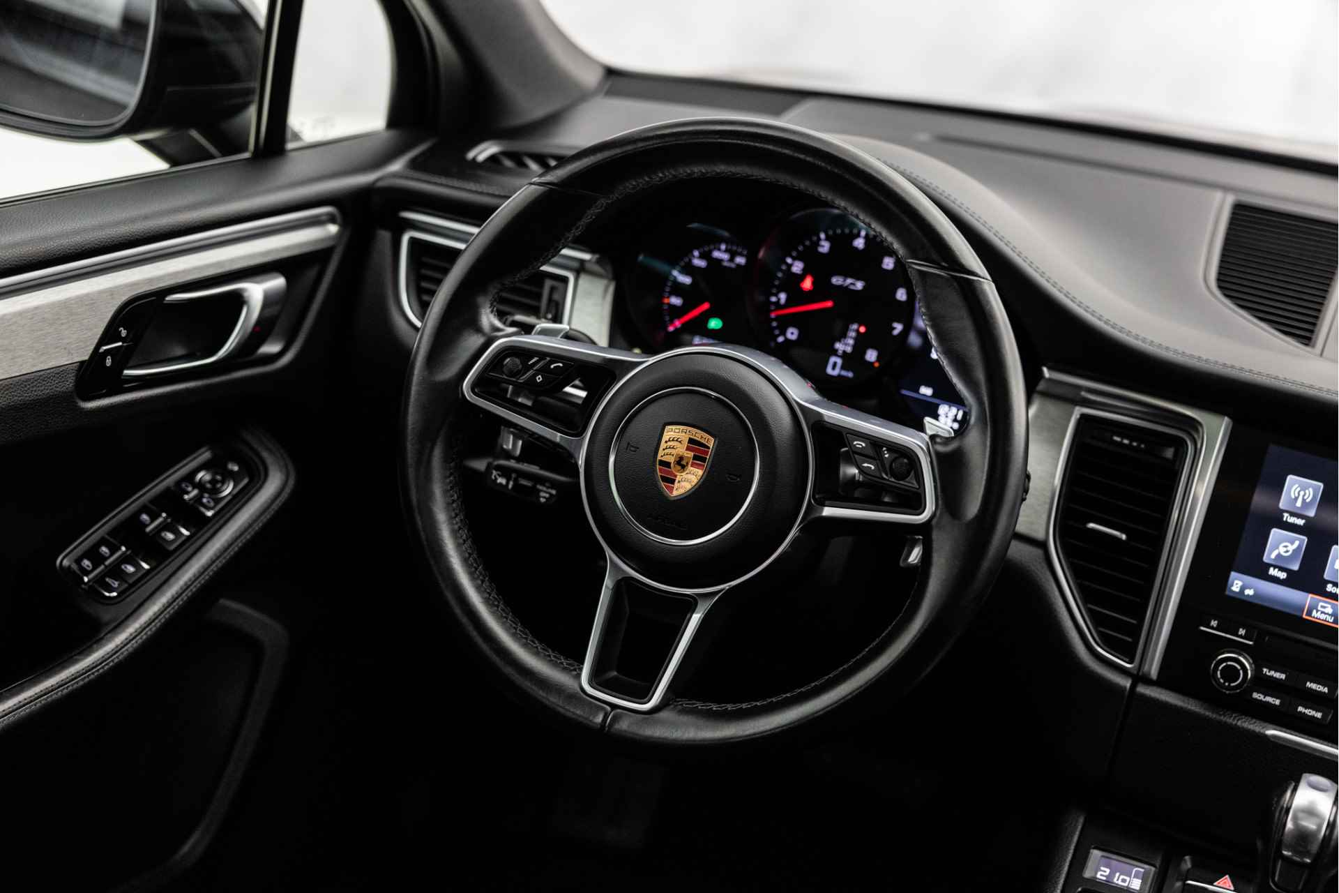 Porsche Macan 3.0 GTS | Pano | Sport Design | Luchtvering | PDLS+ - 20/47