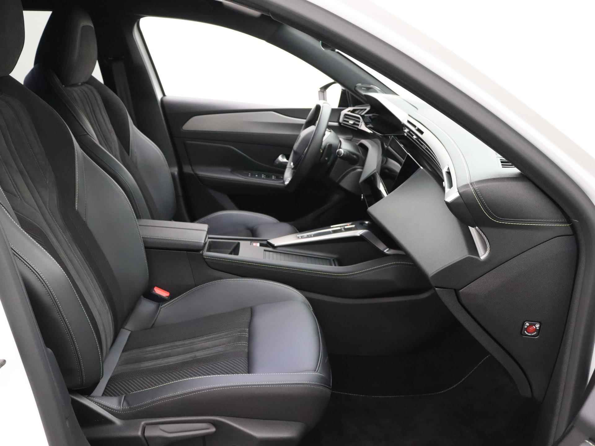 Peugeot 308 SW HYbrid GT 225pk Automaat | Navigatie | Dodehoek Detectie | Adaptieve Cruise Control | FOCAL Audiosysteem | Elektrisch Bedienbare Achterklep - 23/43