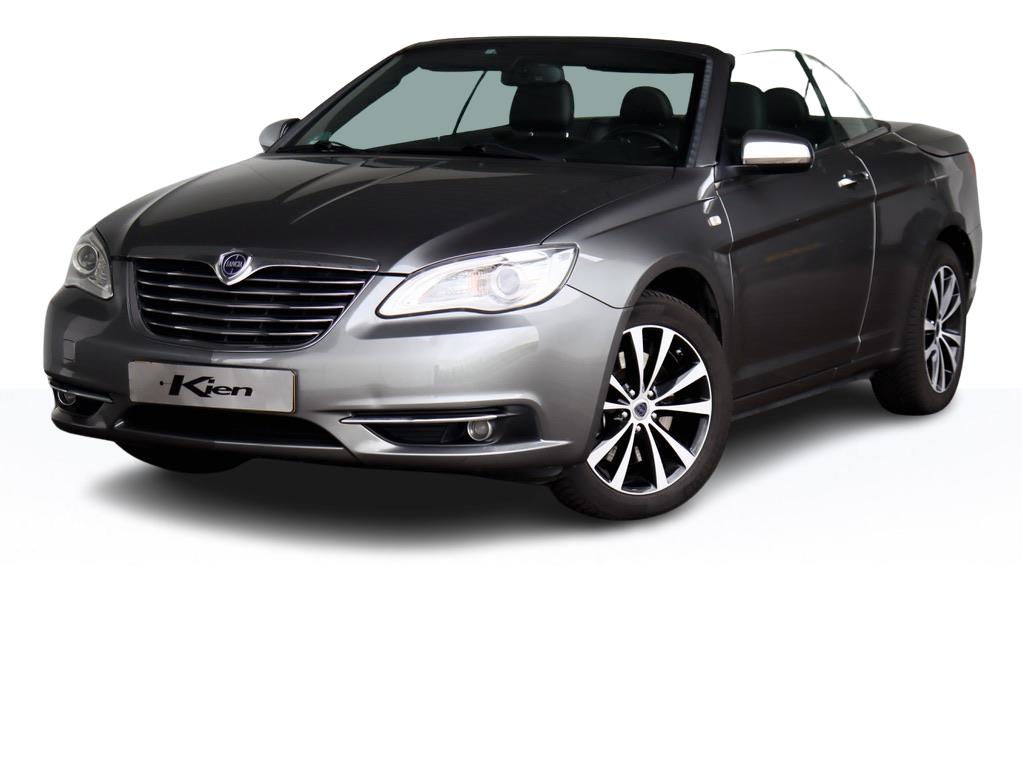 Lancia Flavia Cabriolet 2.4 Automaat | Navi | Stoelverwarming | 18 INCH |