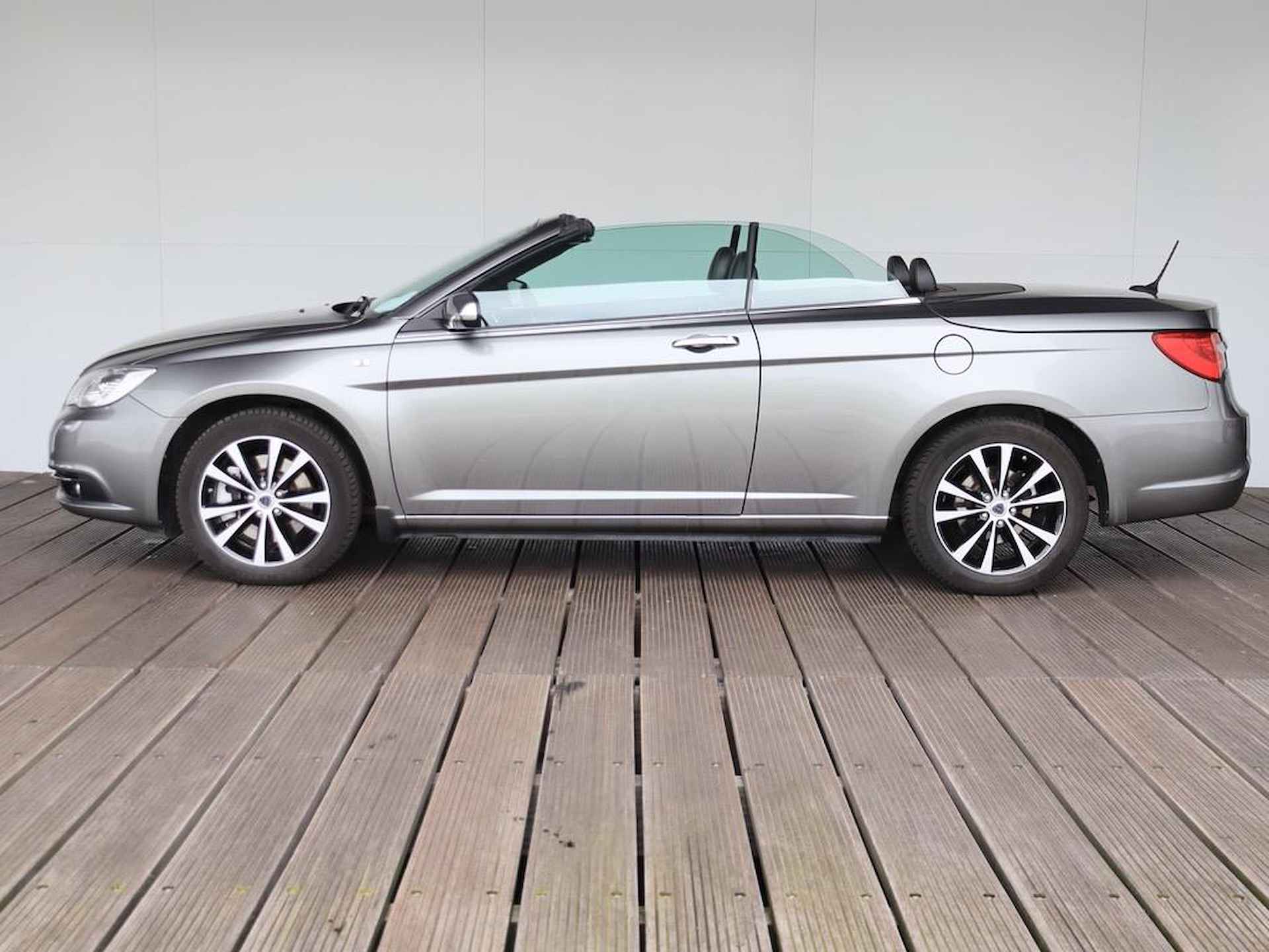 Lancia Flavia Cabriolet 2.4 Automaat | Navi | Stoelverwarming | 18 INCH | - 3/29