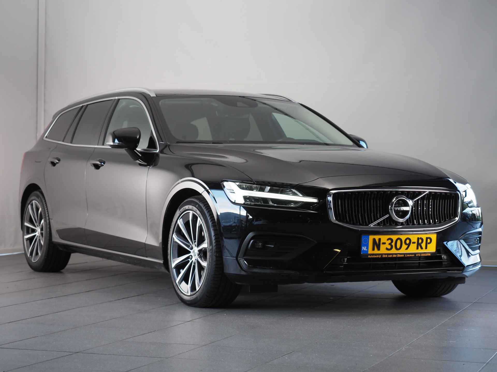 Volvo V60 2.0 B3 Business Pro | achteruitrijcamera | Parkeersensor Voor en Achter | Cruise Control | Apple CarPlay/Andriod Auto | DAB | LED | Keyless Entry/Start | Verwarmde Voorruit | - 16/37