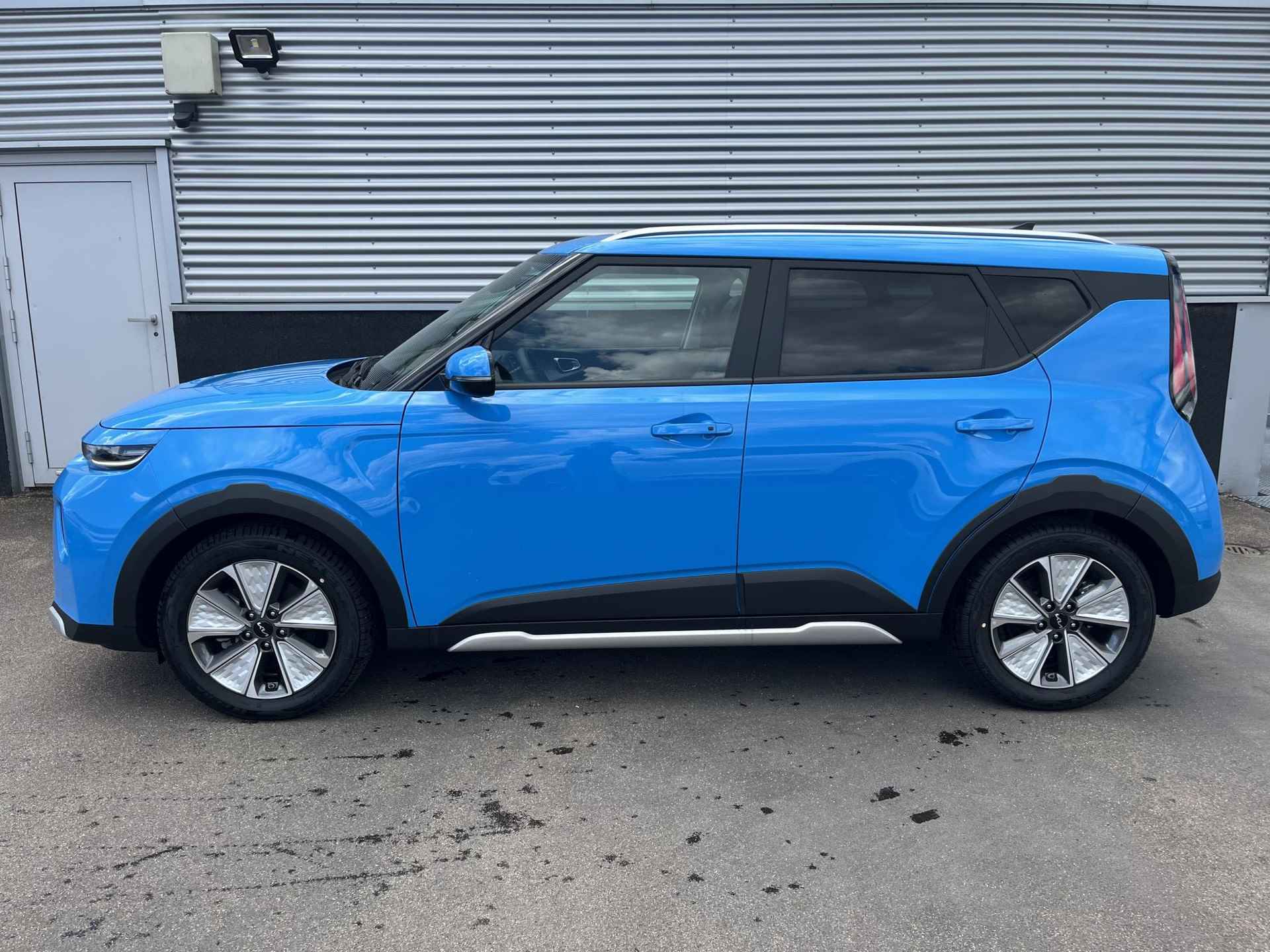 Kia e-Soul ExecutiveLine 64 kWh Nieuw uit voorraad leverbaar! - 3/64