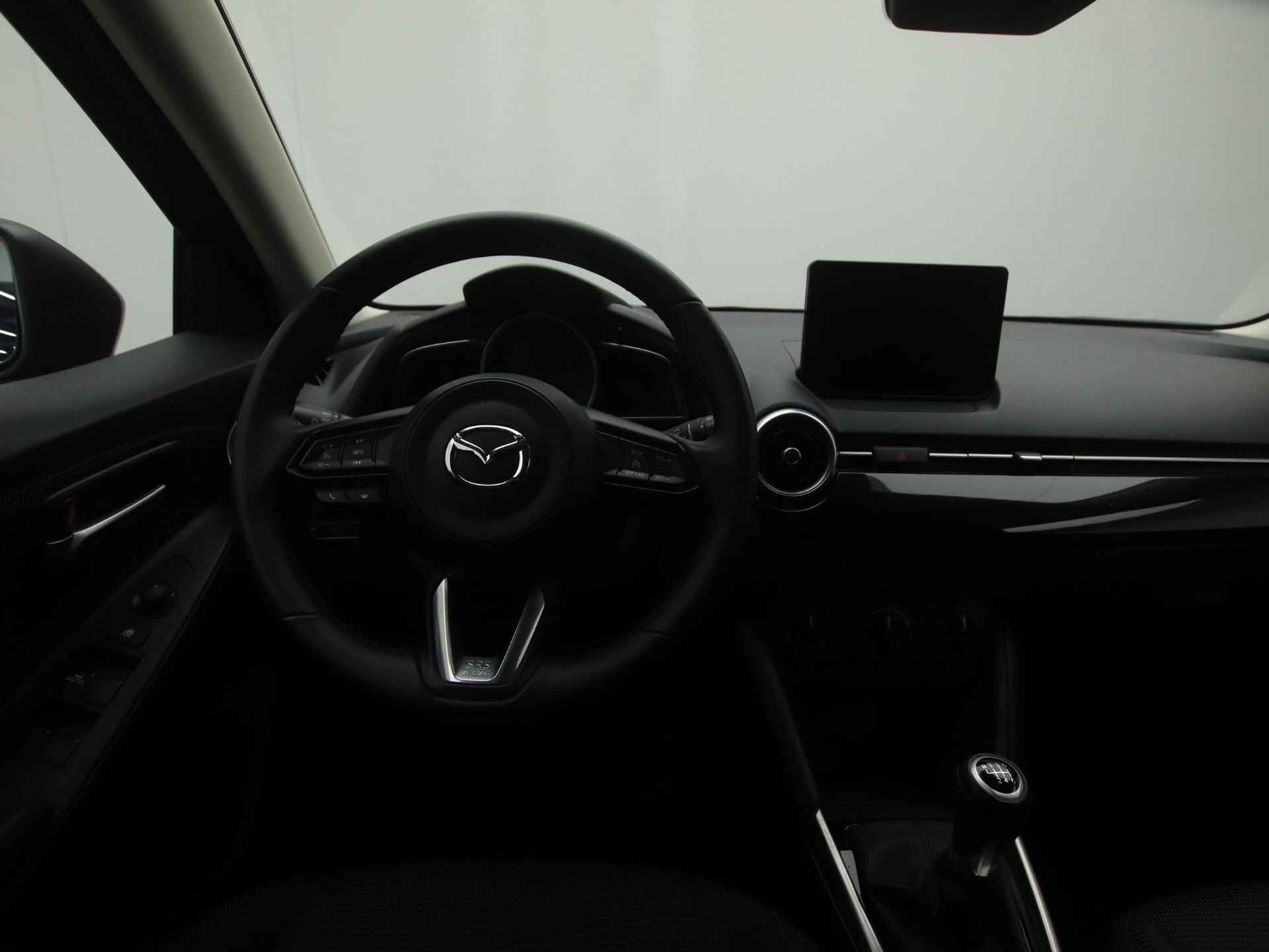 Mazda 2 1.5 Skyactiv-G Sportive met navigatie : dealer onderhouden - 22/46