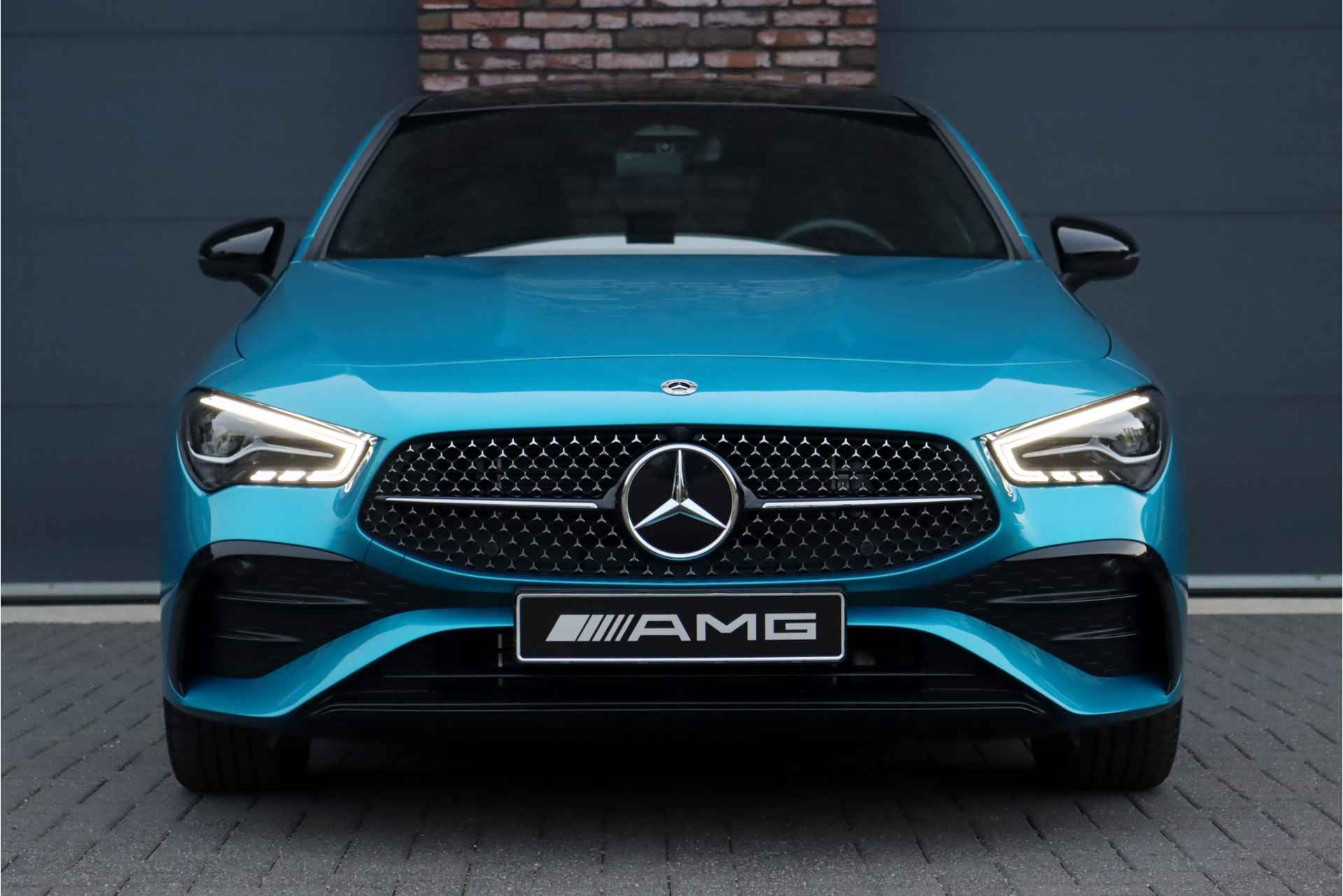 Mercedes-Benz CLA-Klasse 250 e AMG Line Aut8 | Panoramadak | Distronic | Verwarmd Stuurwiel | Keyless Go | Camera | Sfeerverlichting | Nightpakket | Zitcomfortpakket | Dodehoekassistent | - 14/37