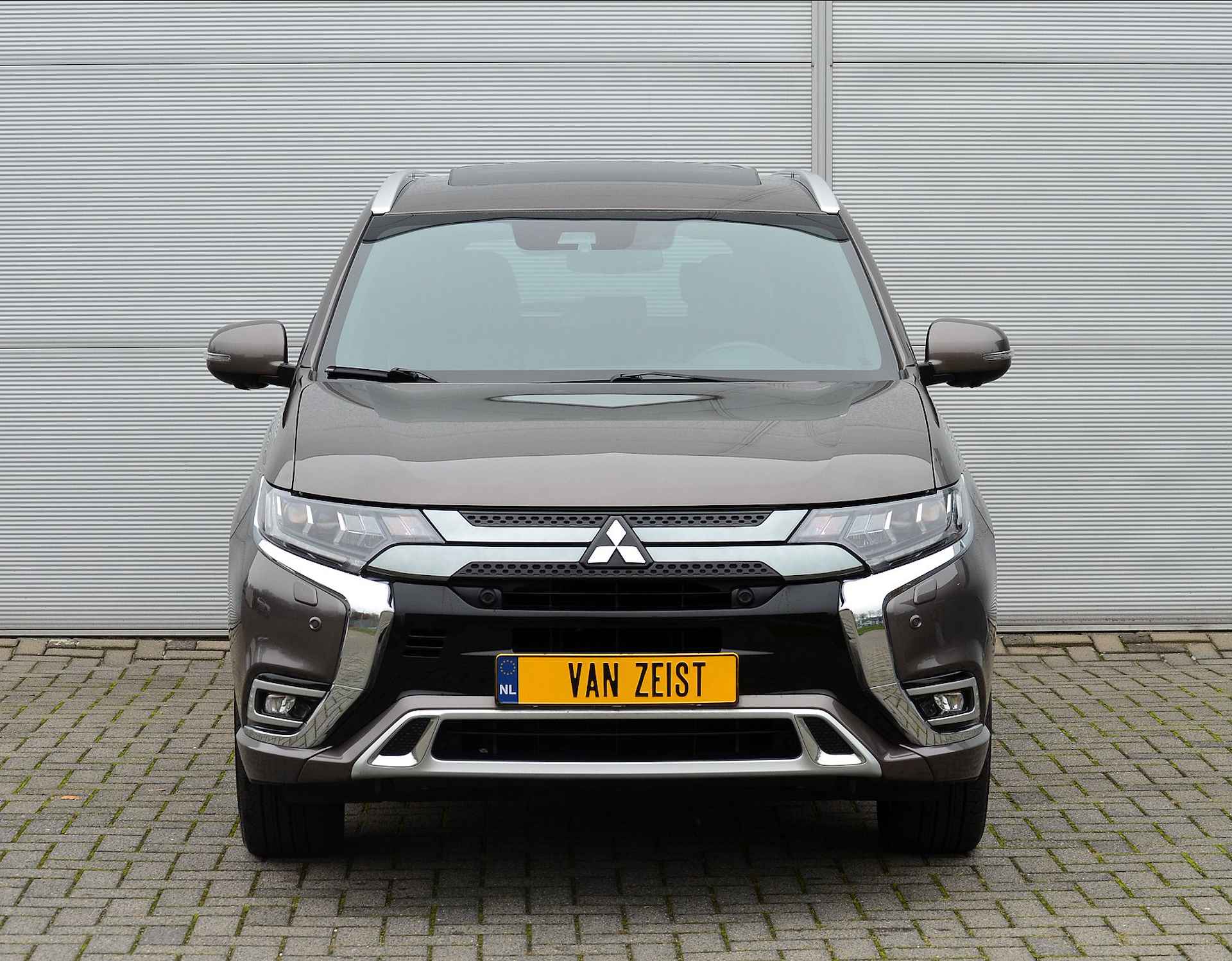 Mitsubishi Outlander PHEV 2.4 INSTYLE 4WD | PLUG IN HYBRID | V2G | FULL OPTIONS | SCHUIFDAK | ADAPTIEF CRUISE | TREKHAAK 1500KG | FABRIEKGARANTIE TOT 07-2025 | ALL IN RIJKLAARPRIJS - 15/52