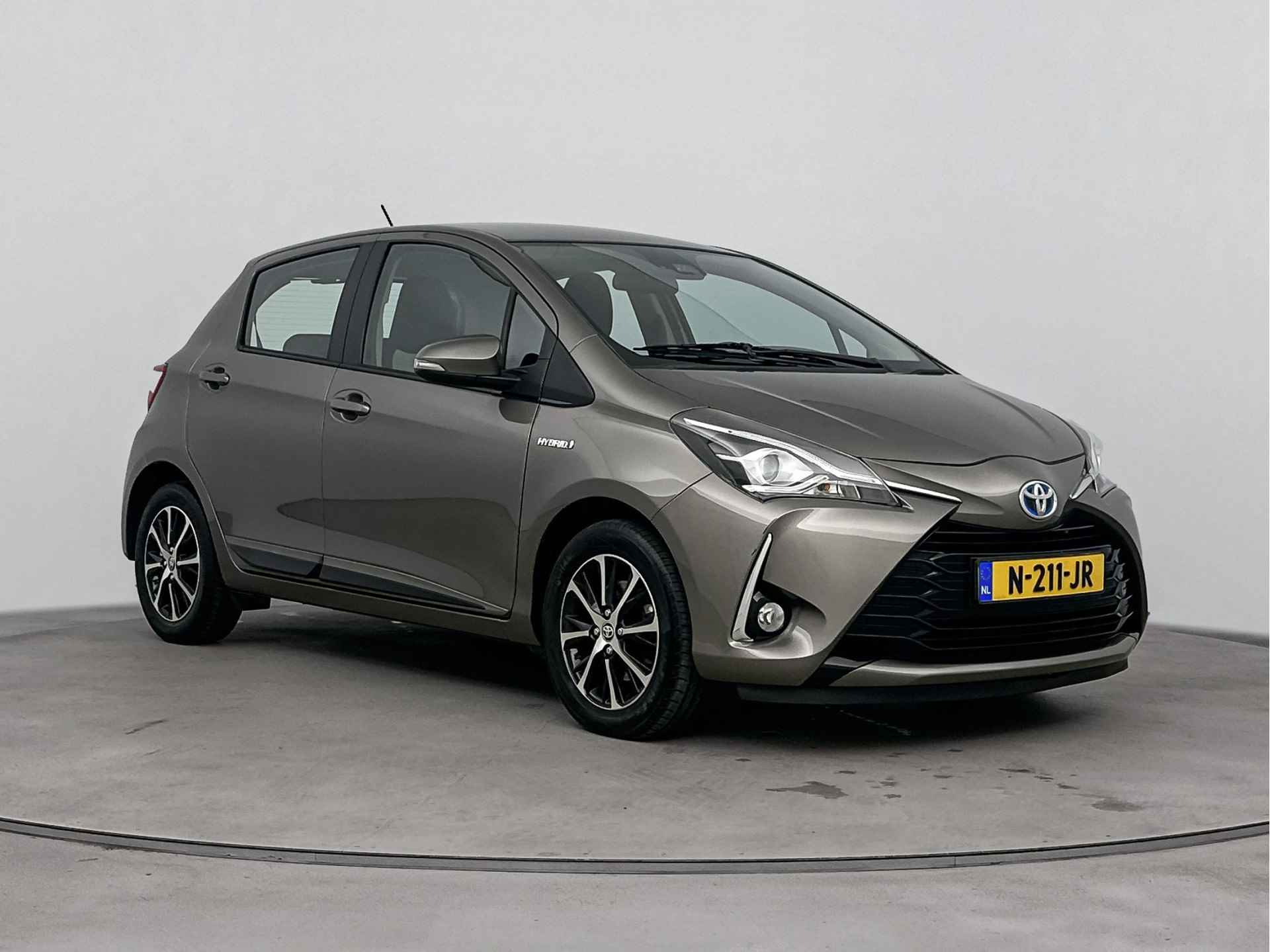 Toyota Yaris 1.5 Hybrid Design Sport Limited | Camera | Climate Control | LM velgen | - 3/41