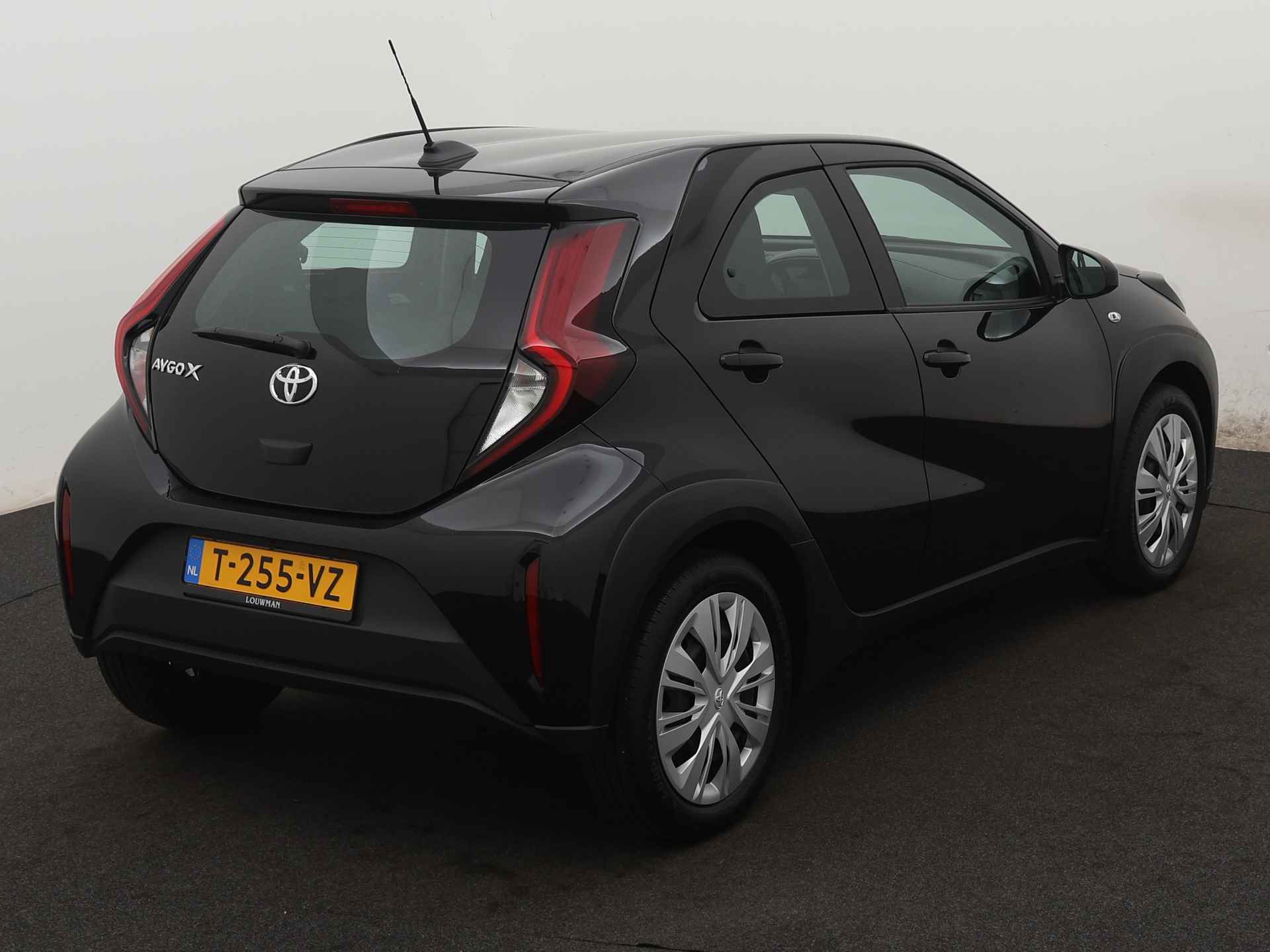 Toyota Aygo X 1.0 VVT-i MT play | Airco | Camera | Apple Carplay/Android Auto | - 18/41