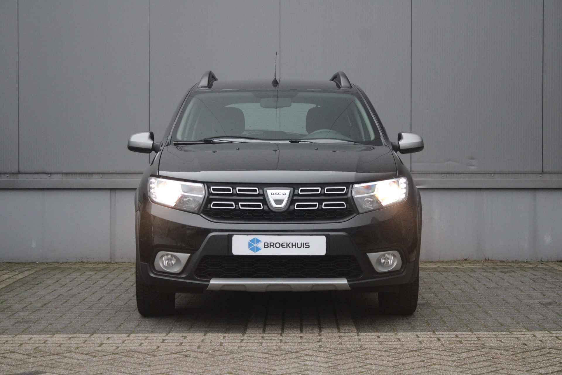 Dacia Sandero 0.9 TCe Bi-Fuel SL Stepway NAVI | PDC ACHTER | CRUISE CONTROL | 16" LMV | - 8/26