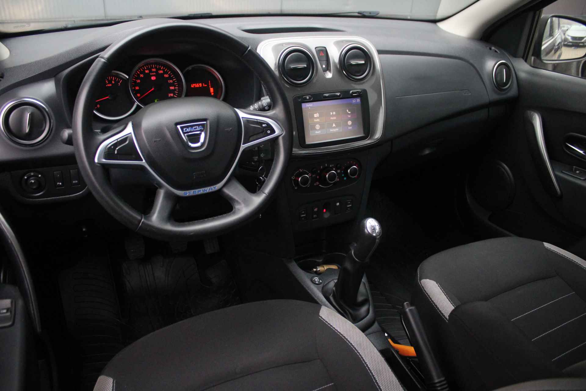 Dacia Sandero 0.9 TCe Bi-Fuel SL Stepway NAVI | PDC ACHTER | CRUISE CONTROL | 16" LMV | - 16/26